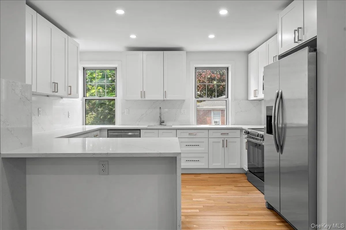14 Soundview Avenue, White Plains, NY, 2 Bedrooms Bedrooms, 3 Rooms Rooms,2 BathroomsBathrooms,Residential,For Rent,Soundview,0,KEY1018225 14 Soundview Avenue, White Plains, NY, 2 Bedrooms Bedrooms, 3 Rooms Rooms,2 BathroomsBathrooms,Residential,For Rent,Soundview,0,KEY1018225