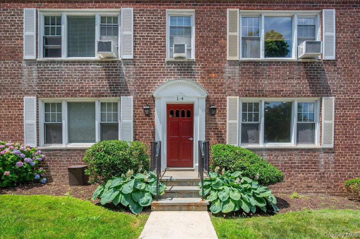 14 Soundview Avenue, White Plains, NY, 2 Bedrooms Bedrooms, 3 Rooms Rooms,2 BathroomsBathrooms,Residential,For Rent,Soundview,0,KEY1018225 14 Soundview Avenue, White Plains, NY, 2 Bedrooms Bedrooms, 3 Rooms Rooms,2 BathroomsBathrooms,Residential,For Rent,Soundview,0,KEY1018225