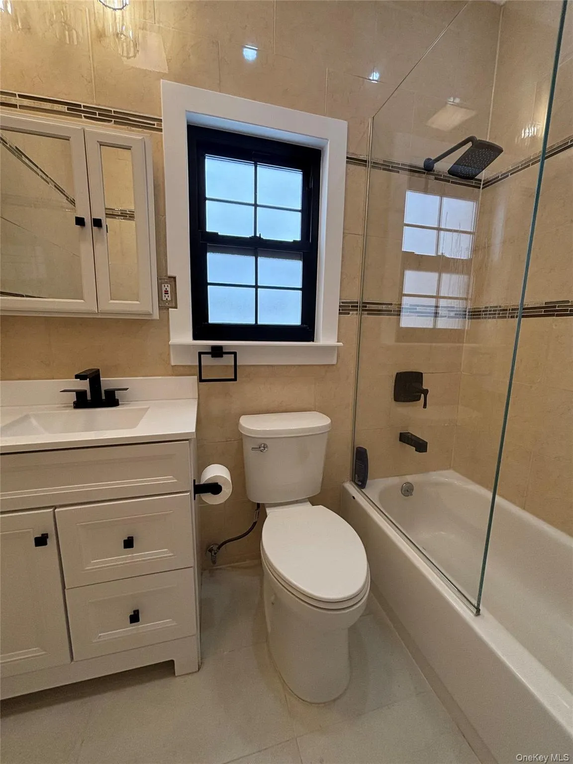 66 Grant Avenue, New York, NY, 3 Bedrooms Bedrooms, 4 Rooms Rooms,1 BathroomBathrooms,Residential Lease,For Rent,Grant,0,KEY1018230 66 Grant Avenue, New York, NY, 3 Bedrooms Bedrooms, 4 Rooms Rooms,1 BathroomBathrooms,Residential Lease,For Rent,Grant,0,KEY1018230