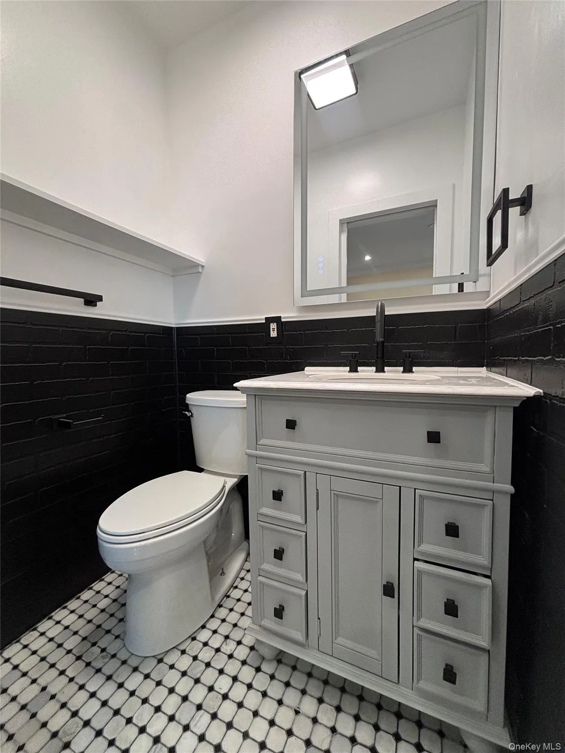 66 Grant Avenue, New York, NY, 3 Bedrooms Bedrooms, 4 Rooms Rooms,1 BathroomBathrooms,Residential Lease,For Rent,Grant,0,KEY1018230 66 Grant Avenue, New York, NY, 3 Bedrooms Bedrooms, 4 Rooms Rooms,1 BathroomBathrooms,Residential Lease,For Rent,Grant,0,KEY1018230