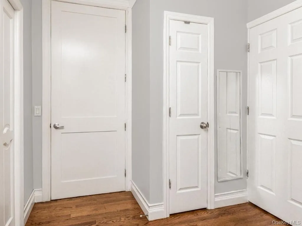 130 La Salle Drive, Yonkers, NY, 3 Bedrooms Bedrooms, 8 Rooms Rooms,2 BathroomsBathrooms,Residential,For Rent,La Salle,0,KEY1018232 130 La Salle Drive, Yonkers, NY, 3 Bedrooms Bedrooms, 8 Rooms Rooms,2 BathroomsBathrooms,Residential,For Rent,La Salle,0,KEY1018232