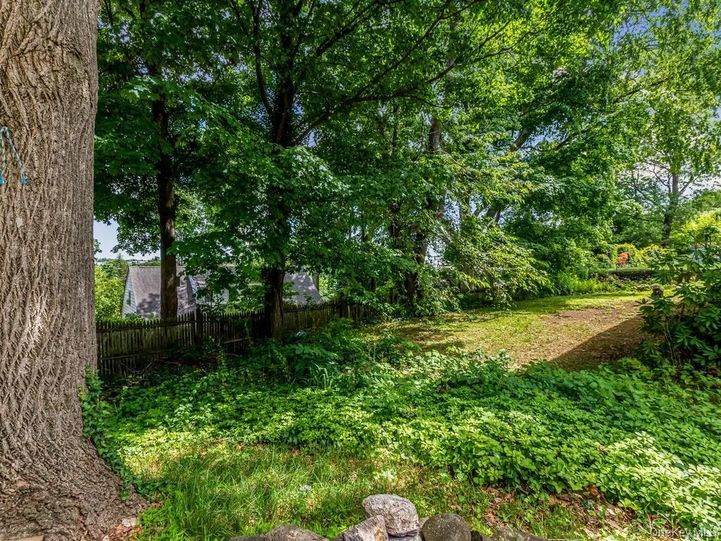 130 La Salle Drive, Yonkers, NY, 3 Bedrooms Bedrooms, 8 Rooms Rooms,2 BathroomsBathrooms,Residential,For Rent,La Salle,0,KEY1018232 130 La Salle Drive, Yonkers, NY, 3 Bedrooms Bedrooms, 8 Rooms Rooms,2 BathroomsBathrooms,Residential,For Rent,La Salle,0,KEY1018232