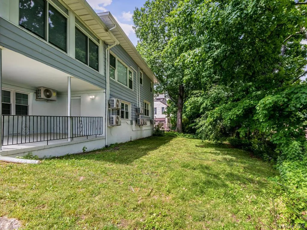 130 La Salle Drive, Yonkers, NY, 3 Bedrooms Bedrooms, 8 Rooms Rooms,2 BathroomsBathrooms,Residential,For Rent,La Salle,0,KEY1018232 130 La Salle Drive, Yonkers, NY, 3 Bedrooms Bedrooms, 8 Rooms Rooms,2 BathroomsBathrooms,Residential,For Rent,La Salle,0,KEY1018232