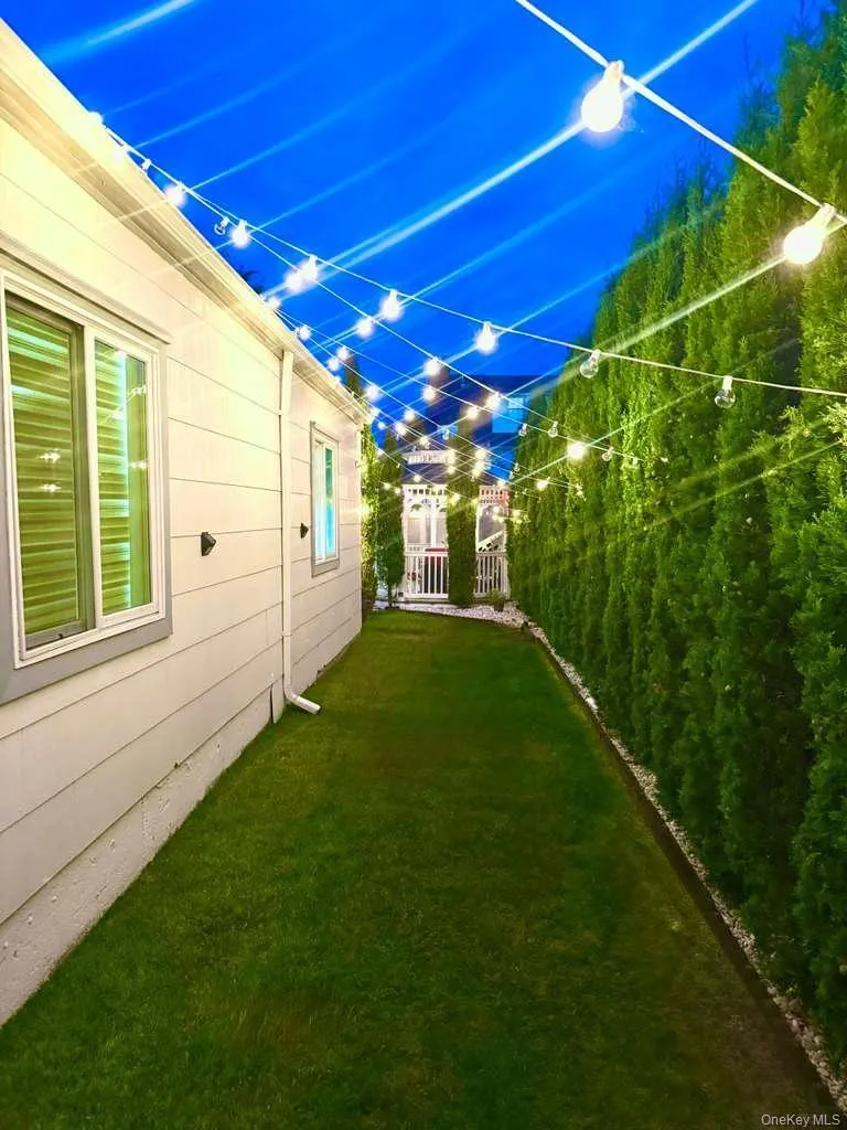 62 Walnut Road, Hempstead, NY, 4 Bedrooms Bedrooms, 12 Rooms Rooms,3 BathroomsBathrooms,Residential,For Rent,Walnut,0,1018236 62 Walnut Road, Hempstead, NY, 4 Bedrooms Bedrooms, 12 Rooms Rooms,3 BathroomsBathrooms,Residential,For Rent,Walnut,0,1018236