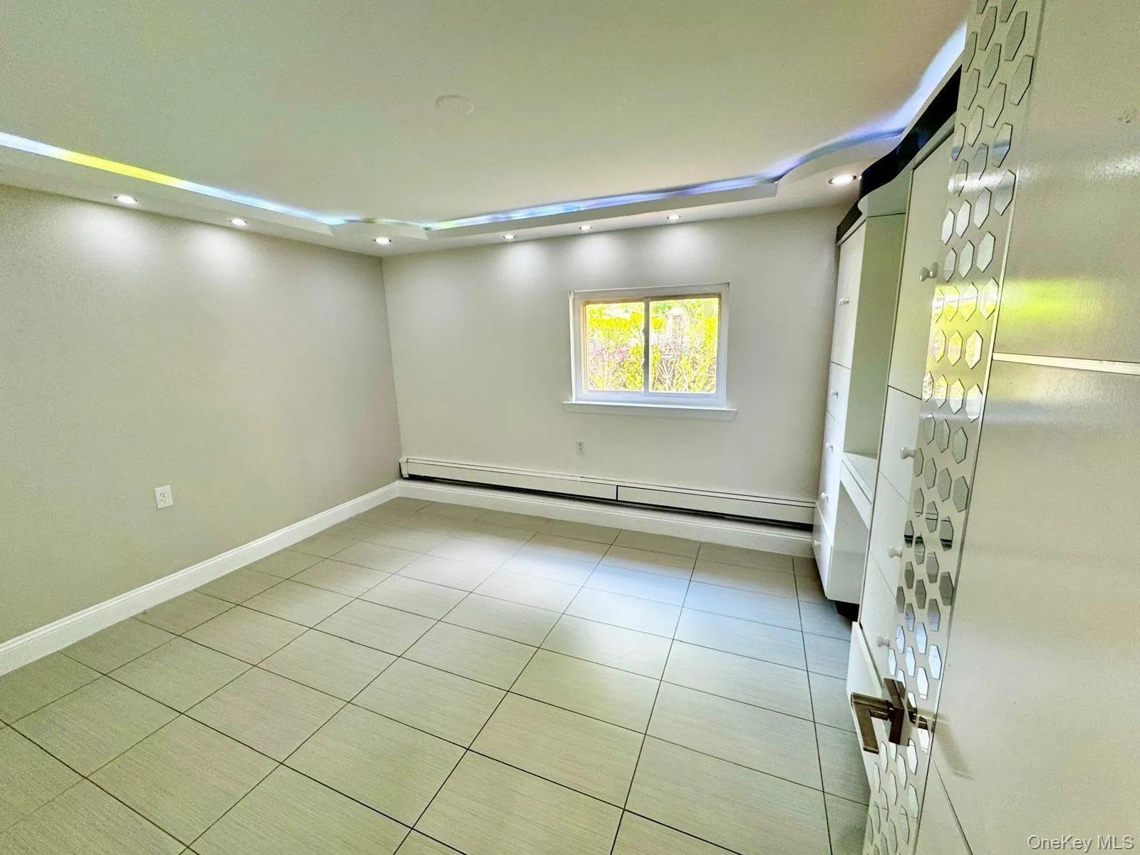62 Walnut Road, Hempstead, NY, 4 Bedrooms Bedrooms, 12 Rooms Rooms,3 BathroomsBathrooms,Residential,For Rent,Walnut,0,1018236 62 Walnut Road, Hempstead, NY, 4 Bedrooms Bedrooms, 12 Rooms Rooms,3 BathroomsBathrooms,Residential,For Rent,Walnut,0,1018236