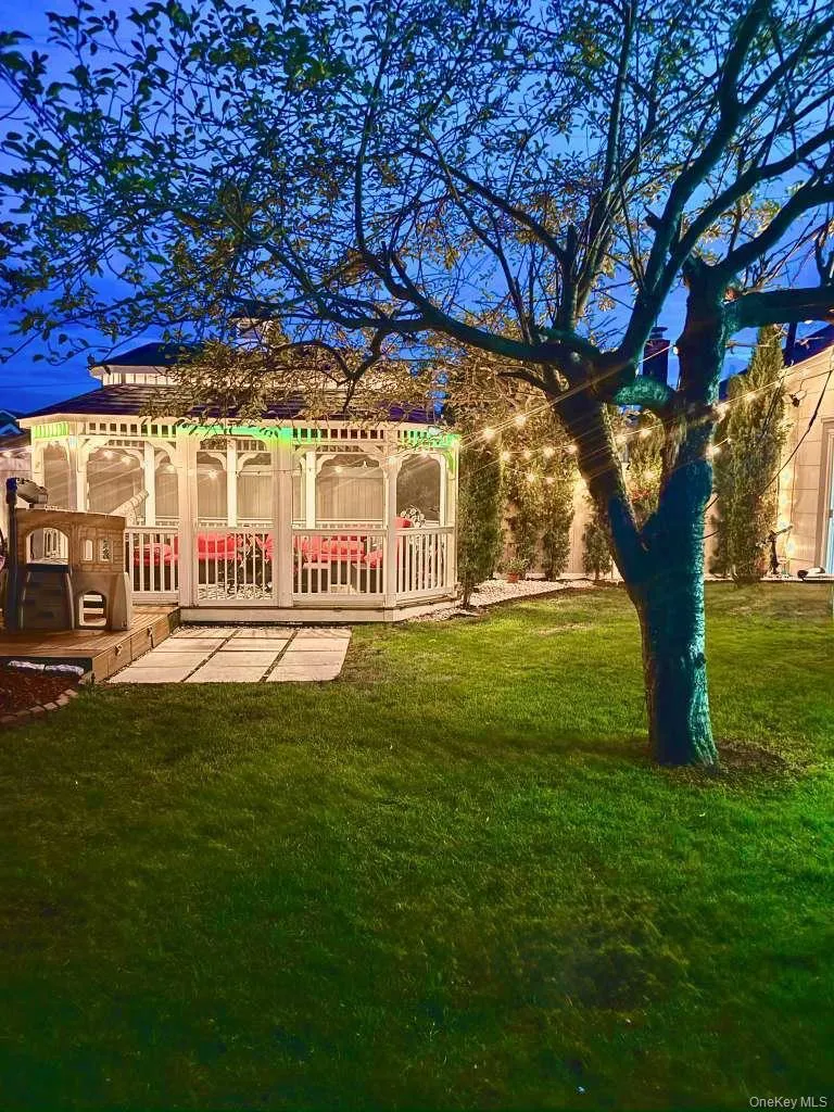 62 Walnut Road, Hempstead, NY, 4 Bedrooms Bedrooms, 12 Rooms Rooms,3 BathroomsBathrooms,Residential,For Rent,Walnut,0,1018236 62 Walnut Road, Hempstead, NY, 4 Bedrooms Bedrooms, 12 Rooms Rooms,3 BathroomsBathrooms,Residential,For Rent,Walnut,0,1018236