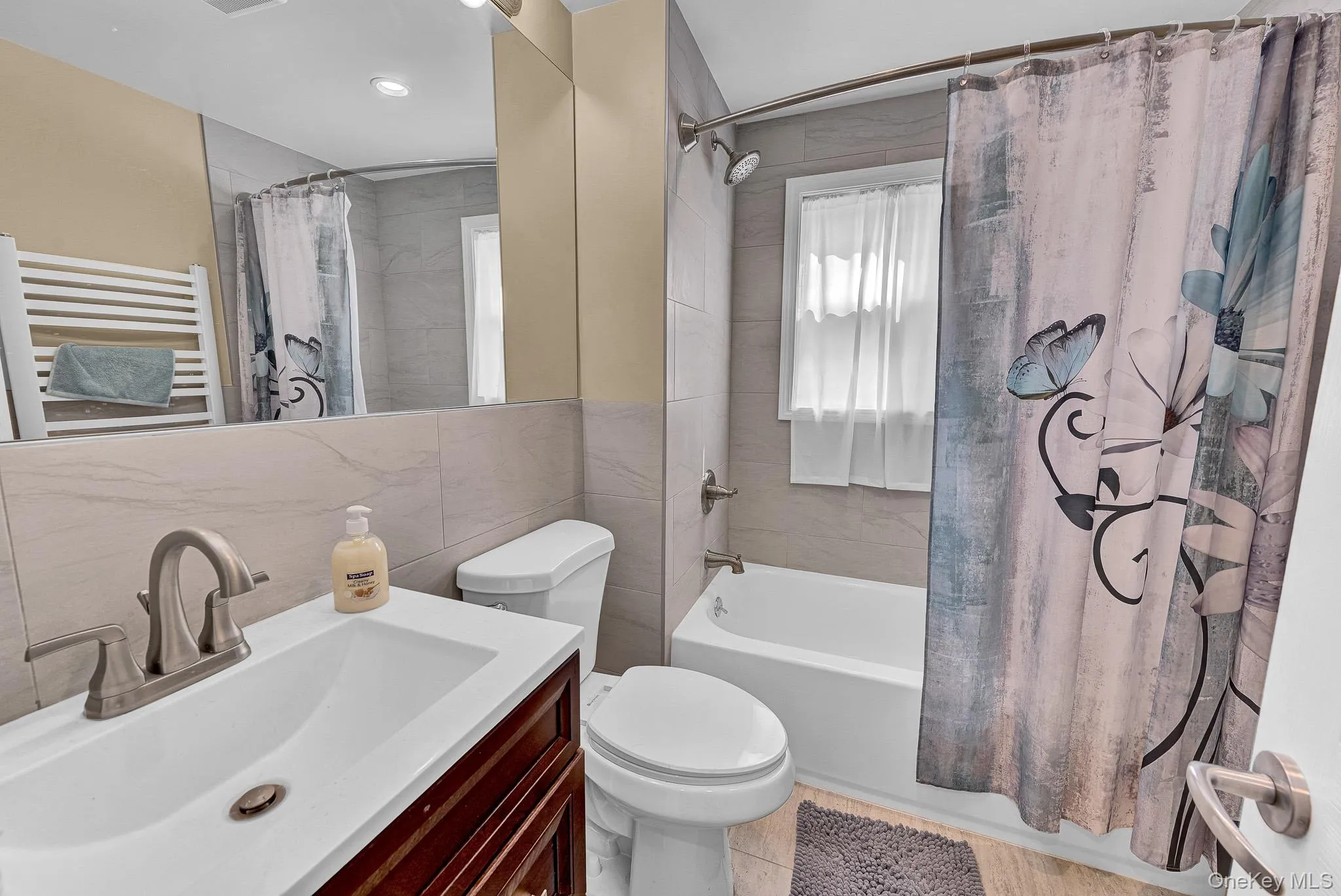 28 12th Street, North Hempstead, NY, 4 Bedrooms Bedrooms, 9 Rooms Rooms,3 BathroomsBathrooms,Residential Lease,For Rent,12th,0,1018237 28 12th Street, North Hempstead, NY, 4 Bedrooms Bedrooms, 9 Rooms Rooms,3 BathroomsBathrooms,Residential Lease,For Rent,12th,0,1018237