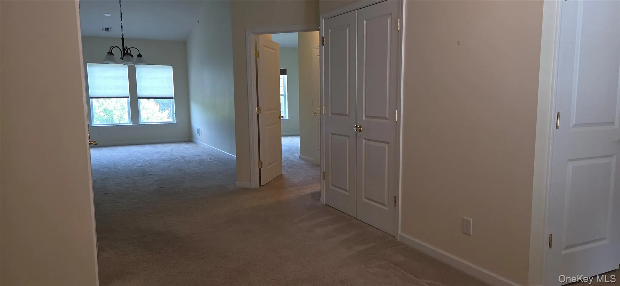 22 Cricket Court, Brookhaven, NY, 2 Bedrooms Bedrooms, 6 Rooms Rooms,2 BathroomsBathrooms,Residential,For Rent,Cricket,0,KEY1018240 22 Cricket Court, Brookhaven, NY, 2 Bedrooms Bedrooms, 6 Rooms Rooms,2 BathroomsBathrooms,Residential,For Rent,Cricket,0,KEY1018240