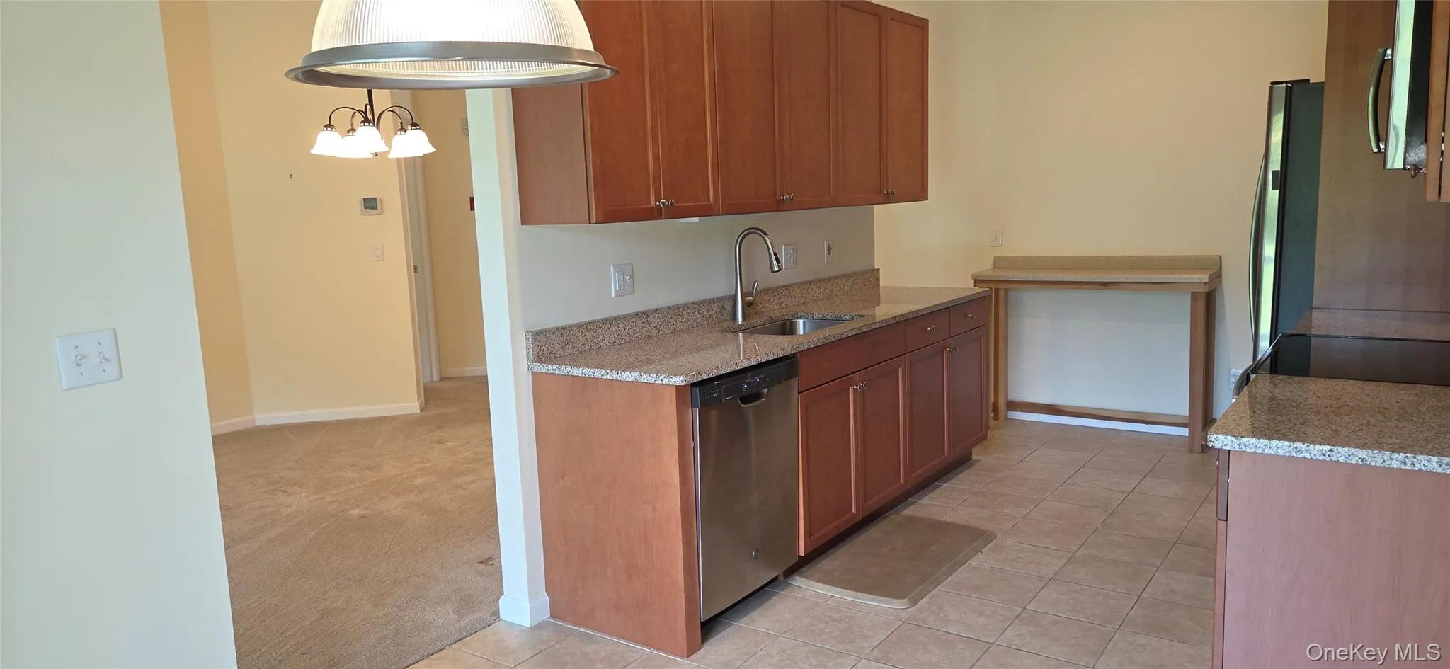 22 Cricket Court, Brookhaven, NY, 2 Bedrooms Bedrooms, 6 Rooms Rooms,2 BathroomsBathrooms,Residential,For Rent,Cricket,0,KEY1018240 22 Cricket Court, Brookhaven, NY, 2 Bedrooms Bedrooms, 6 Rooms Rooms,2 BathroomsBathrooms,Residential,For Rent,Cricket,0,KEY1018240