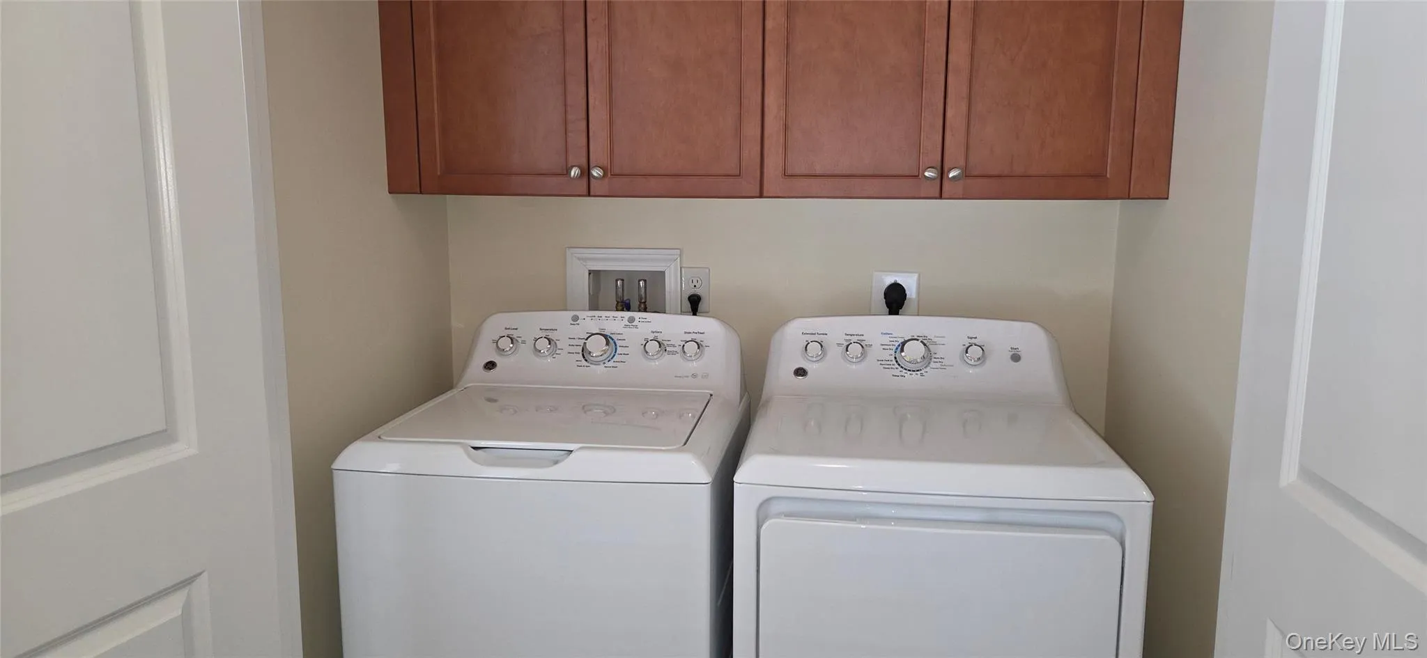 22 Cricket Court, Brookhaven, NY, 2 Bedrooms Bedrooms, 6 Rooms Rooms,2 BathroomsBathrooms,Residential,For Rent,Cricket,0,KEY1018240 22 Cricket Court, Brookhaven, NY, 2 Bedrooms Bedrooms, 6 Rooms Rooms,2 BathroomsBathrooms,Residential,For Rent,Cricket,0,KEY1018240