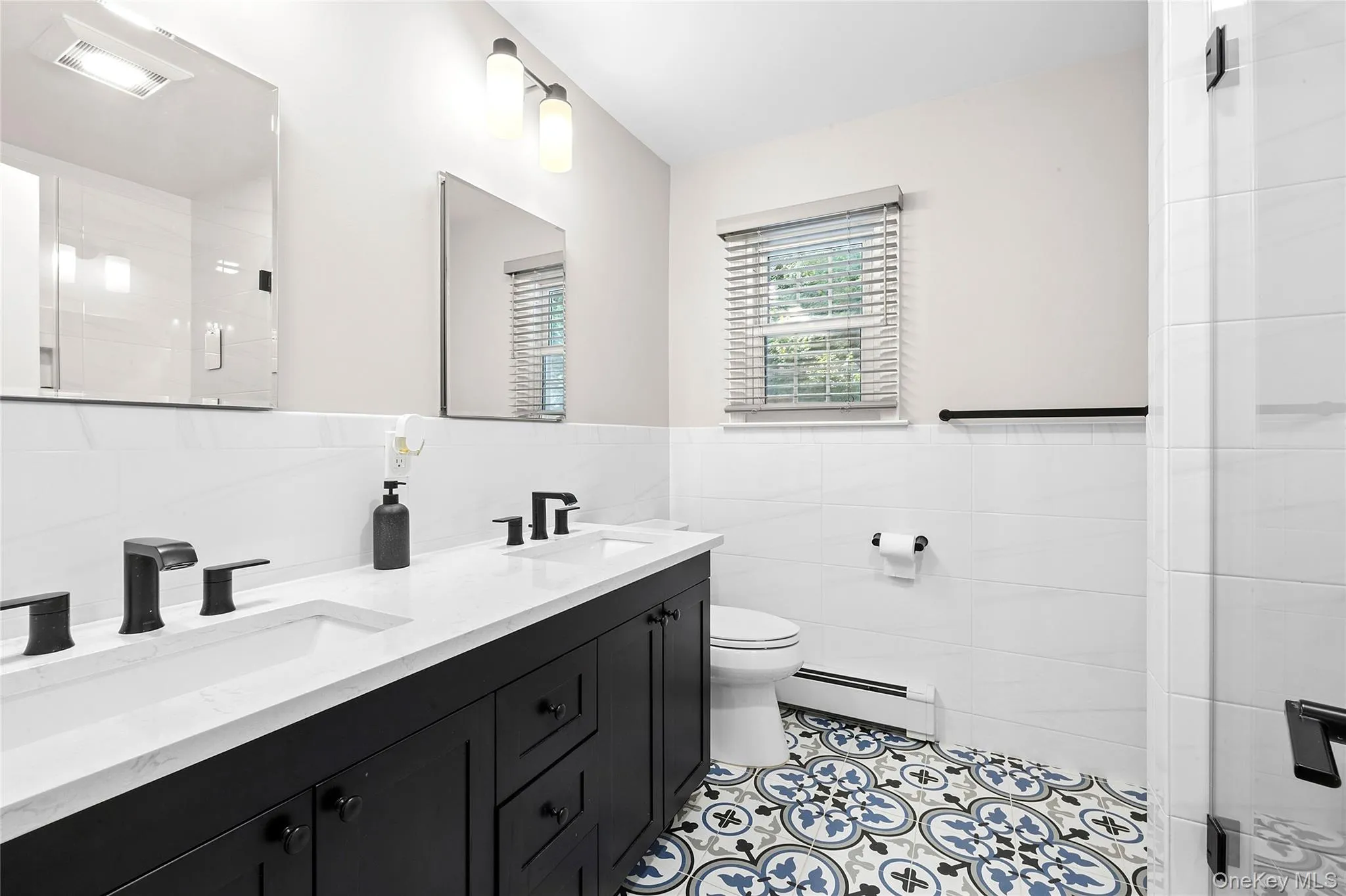 17 Harmony Lane, Glen Cove, NY, 3 Bedrooms Bedrooms, 7 Rooms Rooms,1 BathroomBathrooms,Residential,For Rent,Harmony,0,1018243 17 Harmony Lane, Glen Cove, NY, 3 Bedrooms Bedrooms, 7 Rooms Rooms,1 BathroomBathrooms,Residential,For Rent,Harmony,0,1018243