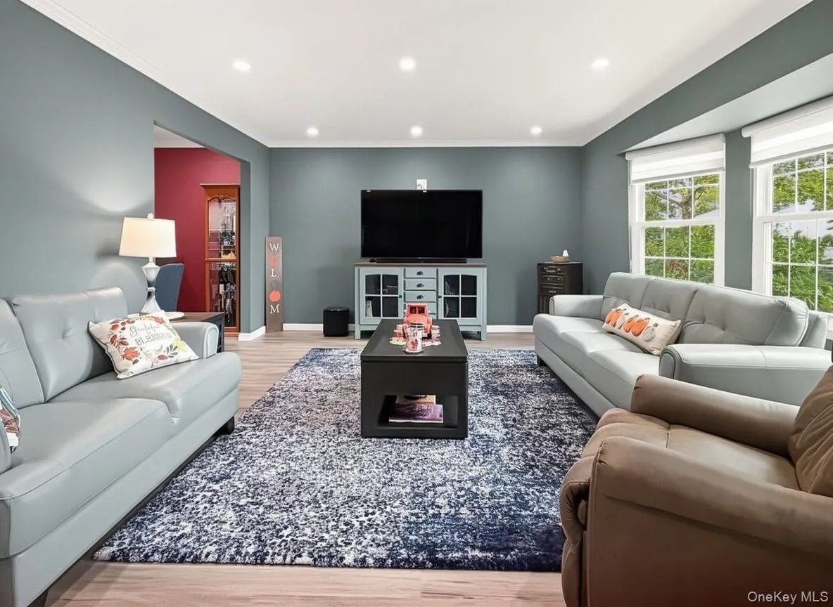 17 Harmony Lane, Glen Cove, NY, 3 Bedrooms Bedrooms, 7 Rooms Rooms,1 BathroomBathrooms,Residential,For Rent,Harmony,0,1018243 17 Harmony Lane, Glen Cove, NY, 3 Bedrooms Bedrooms, 7 Rooms Rooms,1 BathroomBathrooms,Residential,For Rent,Harmony,0,1018243