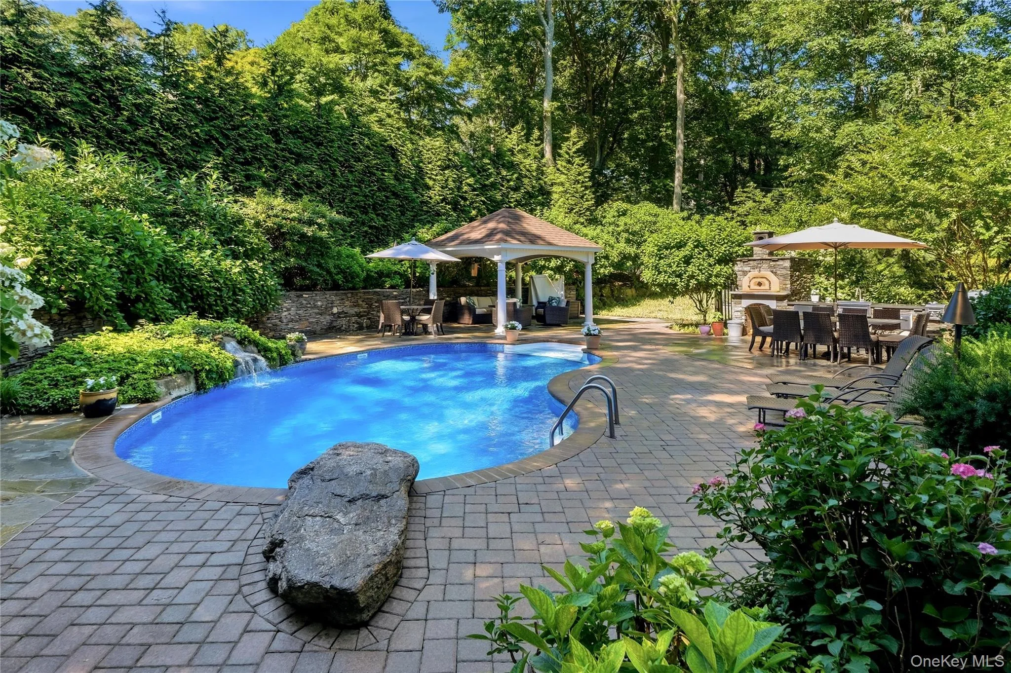 406 Brook Road, Brookhaven, NY, 4 Bedrooms Bedrooms, 12 Rooms Rooms,3 BathroomsBathrooms,Residential,For Rent,Brook,0,KEY1018245 406 Brook Road, Brookhaven, NY, 4 Bedrooms Bedrooms, 12 Rooms Rooms,3 BathroomsBathrooms,Residential,For Rent,Brook,0,KEY1018245