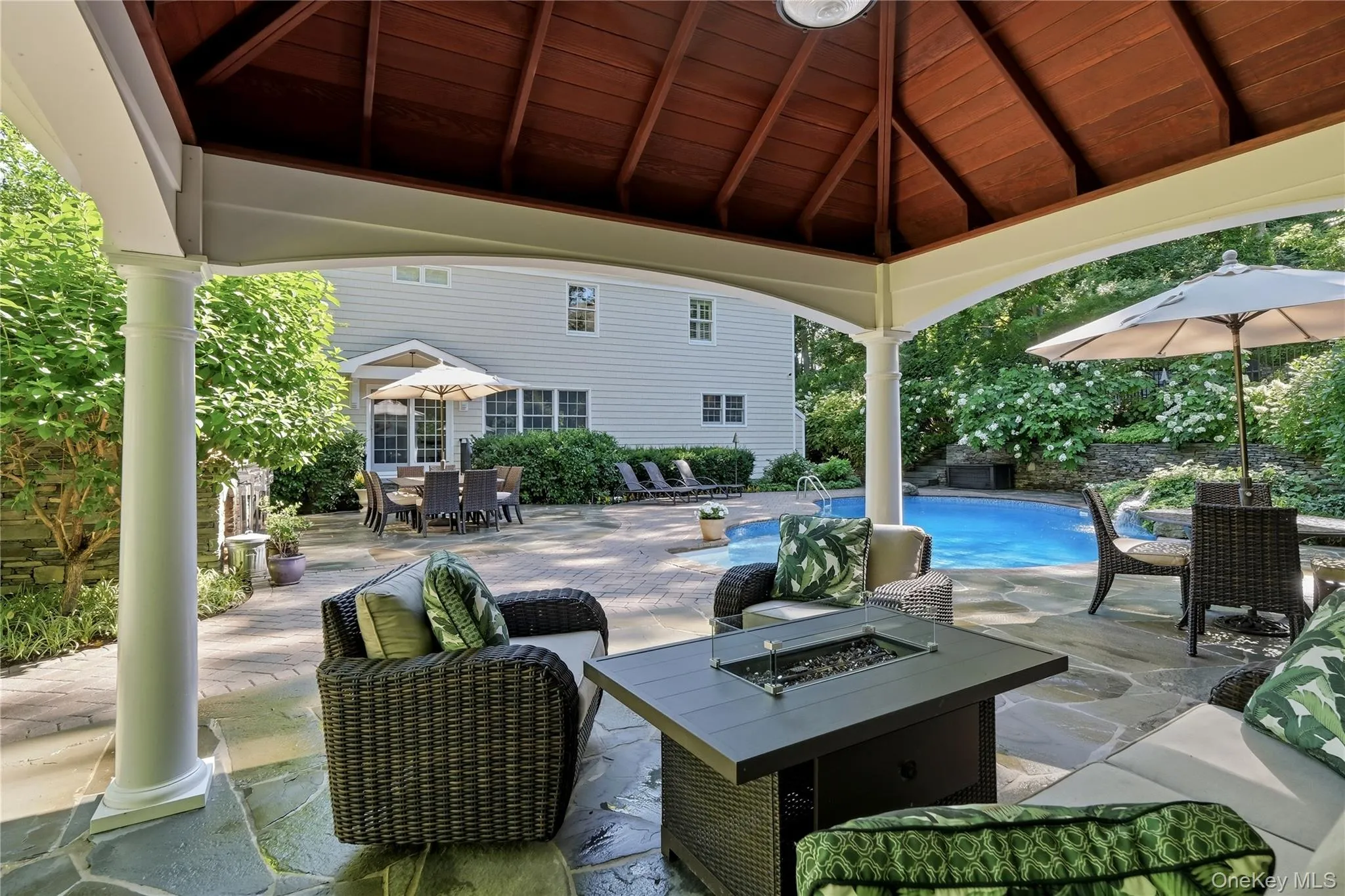 406 Brook Road, Brookhaven, NY, 4 Bedrooms Bedrooms, 12 Rooms Rooms,3 BathroomsBathrooms,Residential,For Rent,Brook,0,KEY1018245 406 Brook Road, Brookhaven, NY, 4 Bedrooms Bedrooms, 12 Rooms Rooms,3 BathroomsBathrooms,Residential,For Rent,Brook,0,KEY1018245