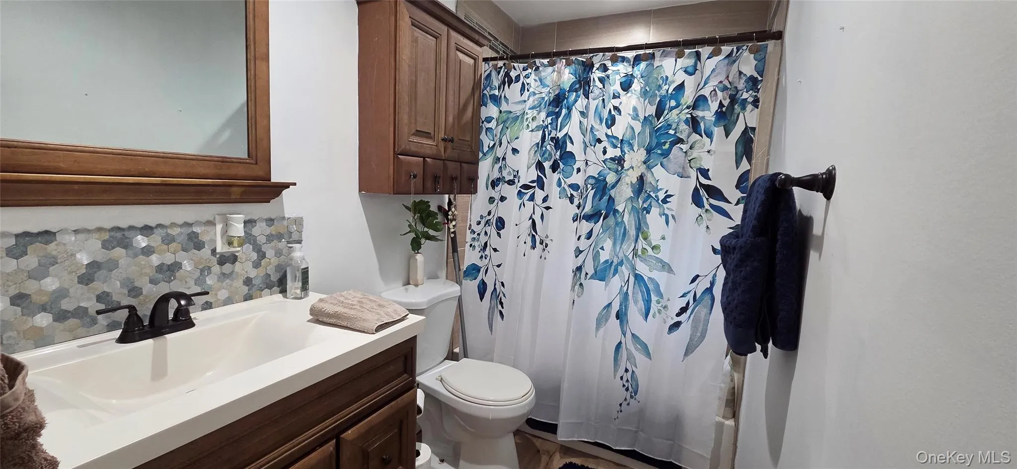 132 13th Avenue, Brookhaven, NY, 4 Bedrooms Bedrooms, 8 Rooms Rooms,2 BathroomsBathrooms,Residential,For Rent,13th,0,KEY1018247 132 13th Avenue, Brookhaven, NY, 4 Bedrooms Bedrooms, 8 Rooms Rooms,2 BathroomsBathrooms,Residential,For Rent,13th,0,KEY1018247
