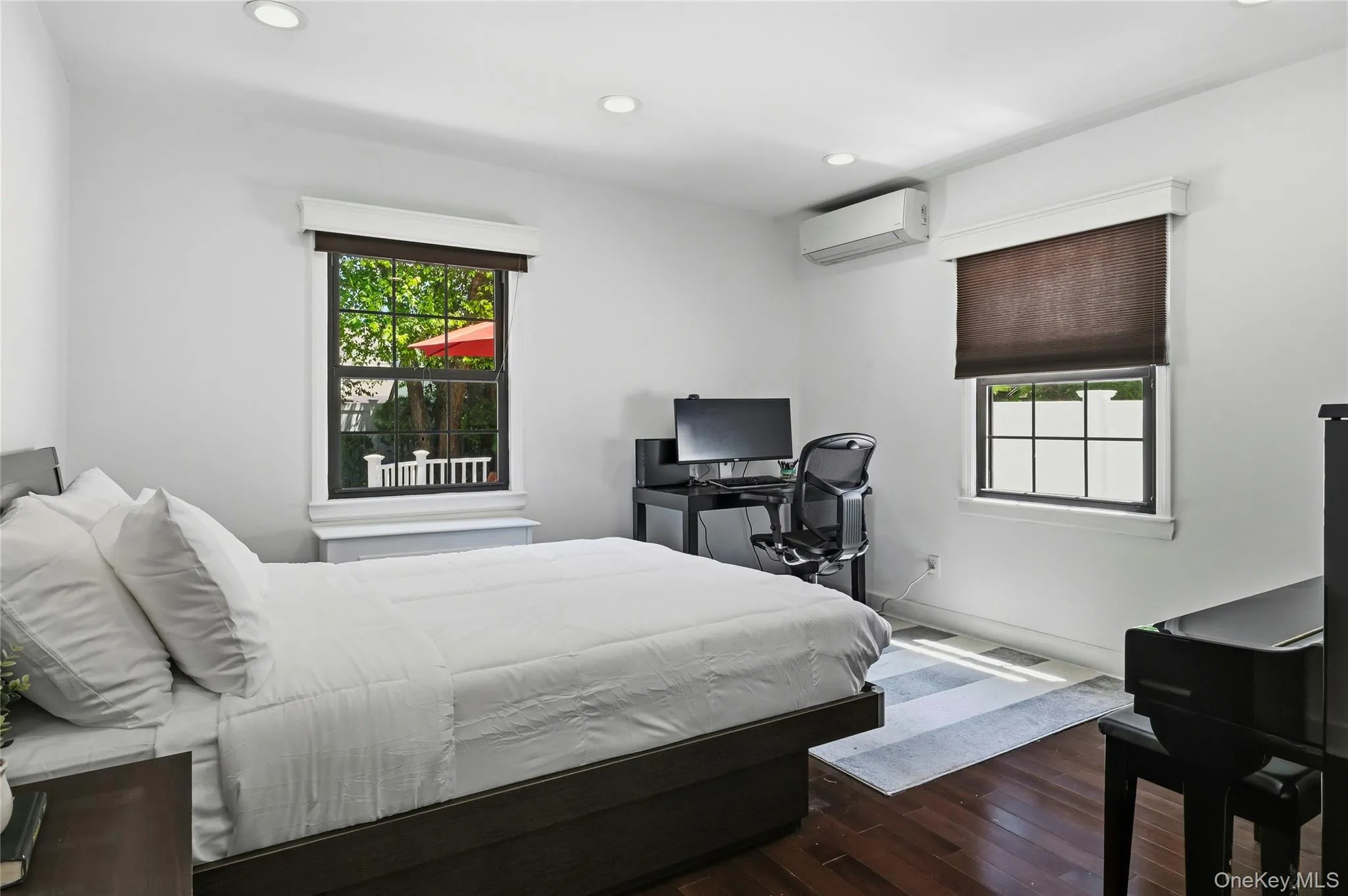 38 Bayview Terrace, North Hempstead, NY, 4 Bedrooms Bedrooms, 9 Rooms Rooms,2 BathroomsBathrooms,Residential,For Rent,Bayview,0,KEY1018248 38 Bayview Terrace, North Hempstead, NY, 4 Bedrooms Bedrooms, 9 Rooms Rooms,2 BathroomsBathrooms,Residential,For Rent,Bayview,0,KEY1018248