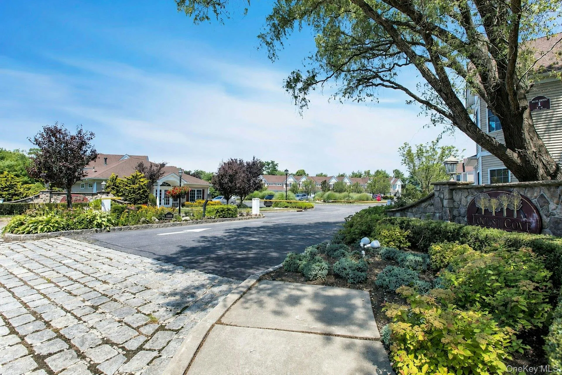 19 Meadow Court, Islip, NY, 2 Bedrooms Bedrooms, 9 Rooms Rooms,2 BathroomsBathrooms,Residential,For Rent,Meadow,0,KEY1018249 19 Meadow Court, Islip, NY, 2 Bedrooms Bedrooms, 9 Rooms Rooms,2 BathroomsBathrooms,Residential,For Rent,Meadow,0,KEY1018249