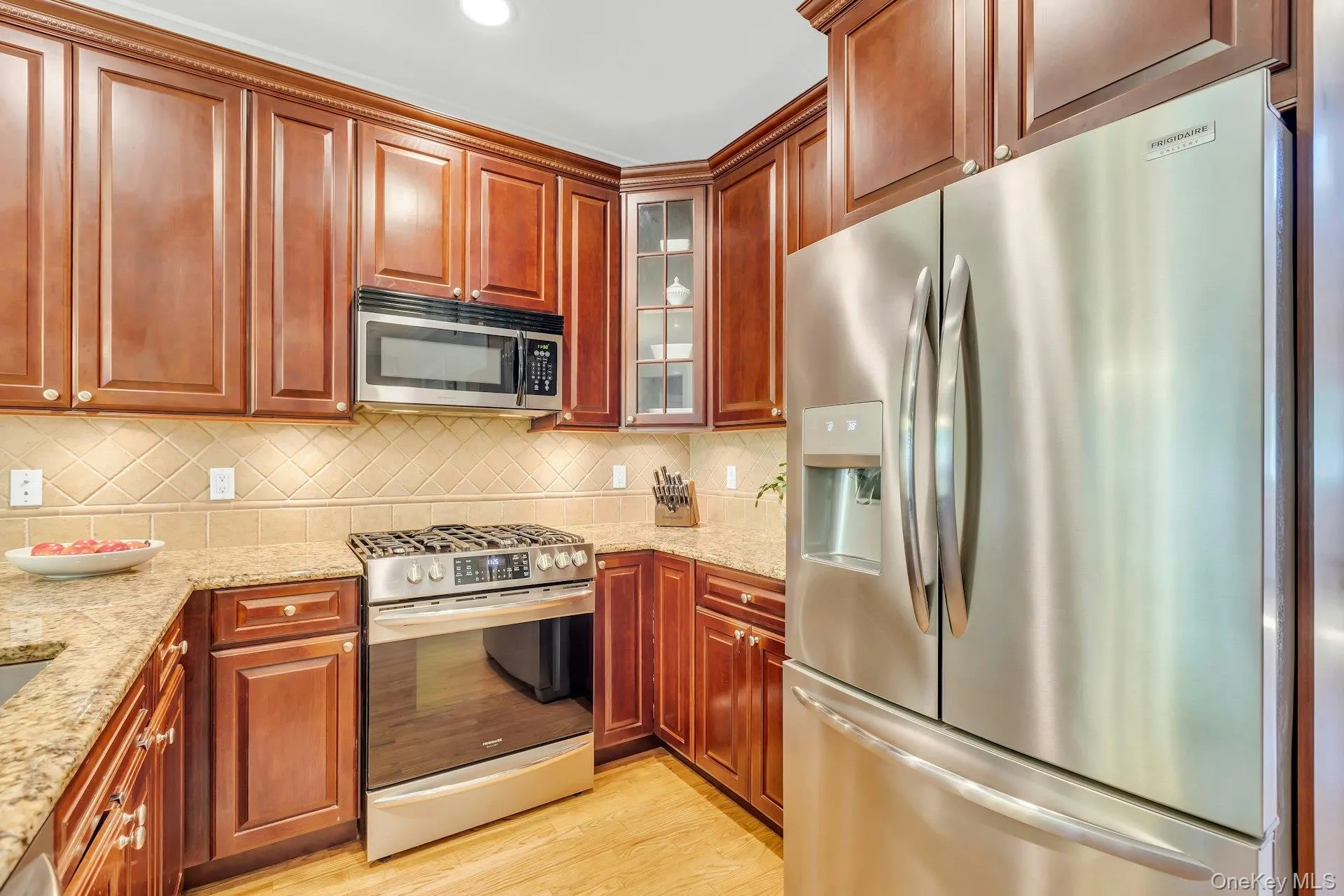 19 Meadow Court, Islip, NY, 2 Bedrooms Bedrooms, 9 Rooms Rooms,2 BathroomsBathrooms,Residential,For Rent,Meadow,0,KEY1018249 19 Meadow Court, Islip, NY, 2 Bedrooms Bedrooms, 9 Rooms Rooms,2 BathroomsBathrooms,Residential,For Rent,Meadow,0,KEY1018249