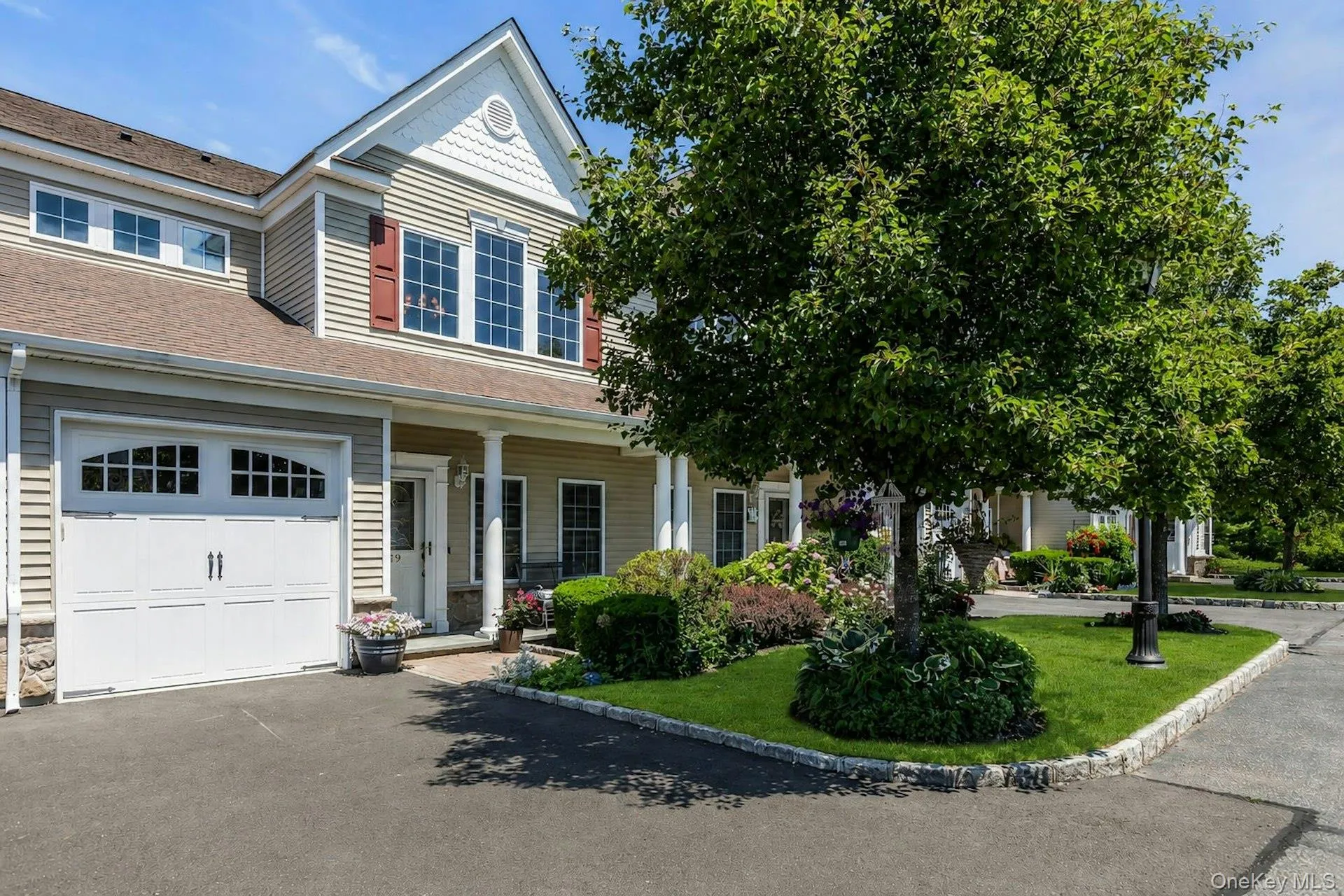 19 Meadow Court, Islip, NY, 2 Bedrooms Bedrooms, 9 Rooms Rooms,2 BathroomsBathrooms,Residential,For Rent,Meadow,0,KEY1018249 19 Meadow Court, Islip, NY, 2 Bedrooms Bedrooms, 9 Rooms Rooms,2 BathroomsBathrooms,Residential,For Rent,Meadow,0,KEY1018249