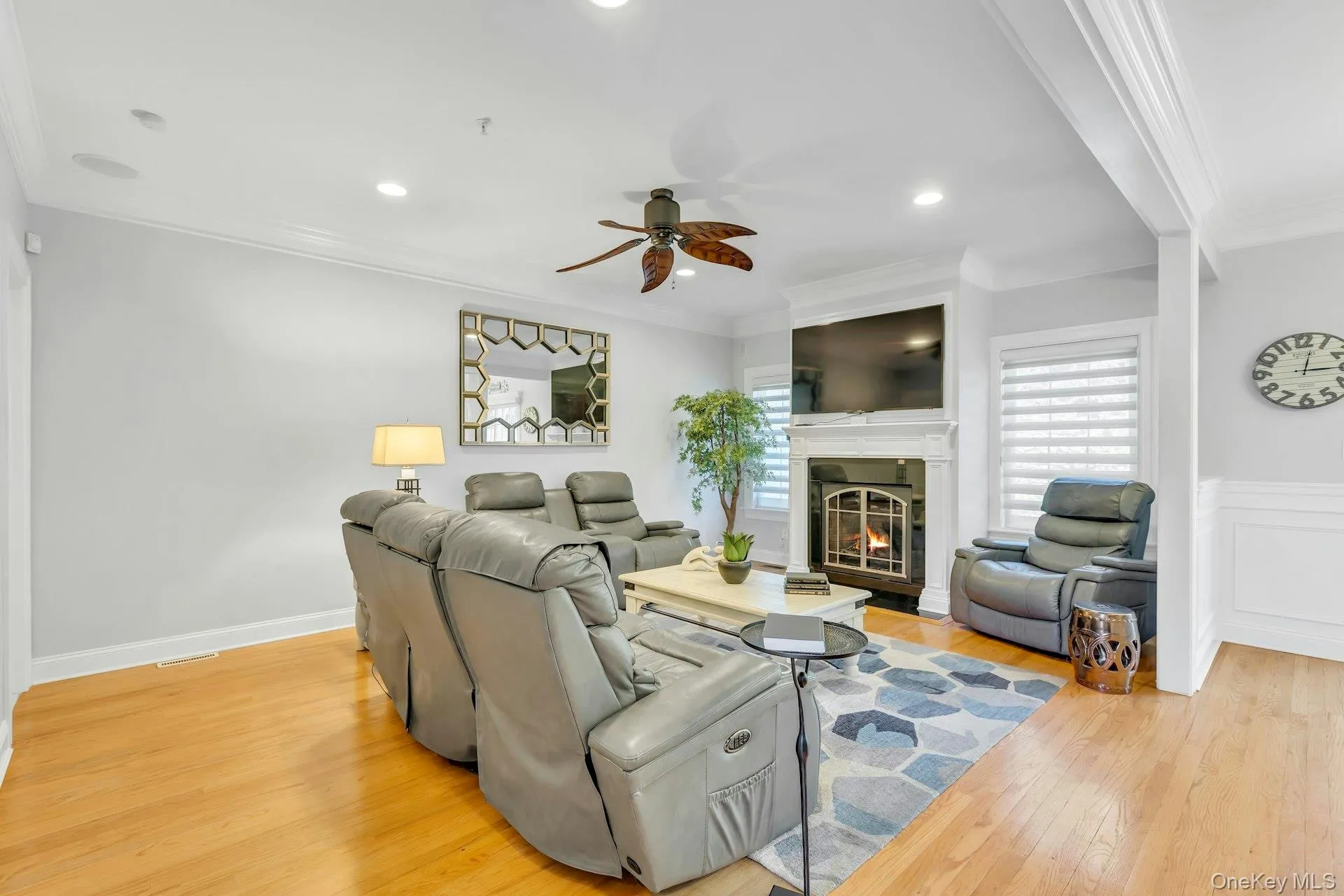 19 Meadow Court, Islip, NY, 2 Bedrooms Bedrooms, 9 Rooms Rooms,2 BathroomsBathrooms,Residential,For Rent,Meadow,0,KEY1018249 19 Meadow Court, Islip, NY, 2 Bedrooms Bedrooms, 9 Rooms Rooms,2 BathroomsBathrooms,Residential,For Rent,Meadow,0,KEY1018249