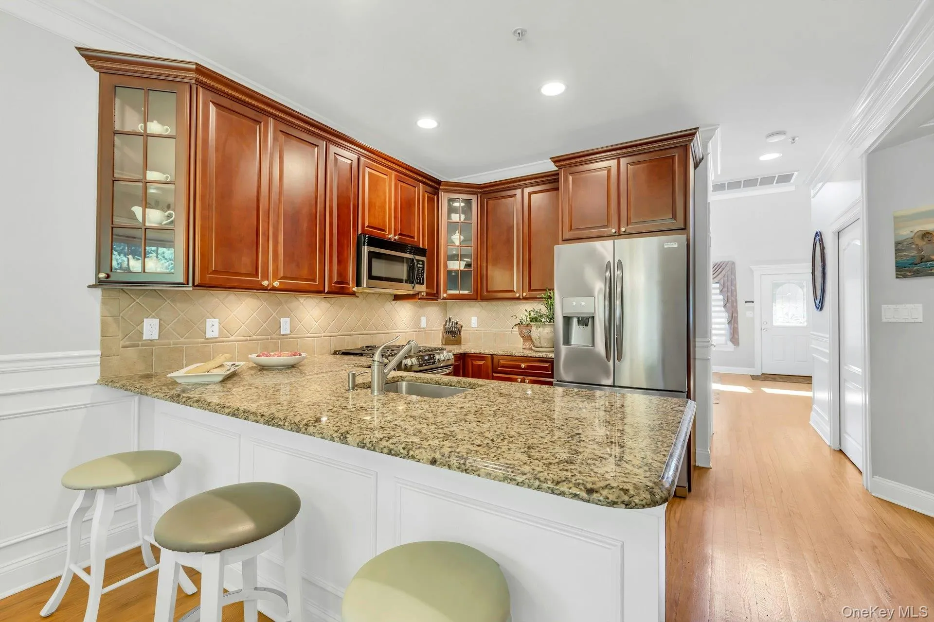 19 Meadow Court, Islip, NY, 2 Bedrooms Bedrooms, 9 Rooms Rooms,2 BathroomsBathrooms,Residential,For Rent,Meadow,0,KEY1018249 19 Meadow Court, Islip, NY, 2 Bedrooms Bedrooms, 9 Rooms Rooms,2 BathroomsBathrooms,Residential,For Rent,Meadow,0,KEY1018249