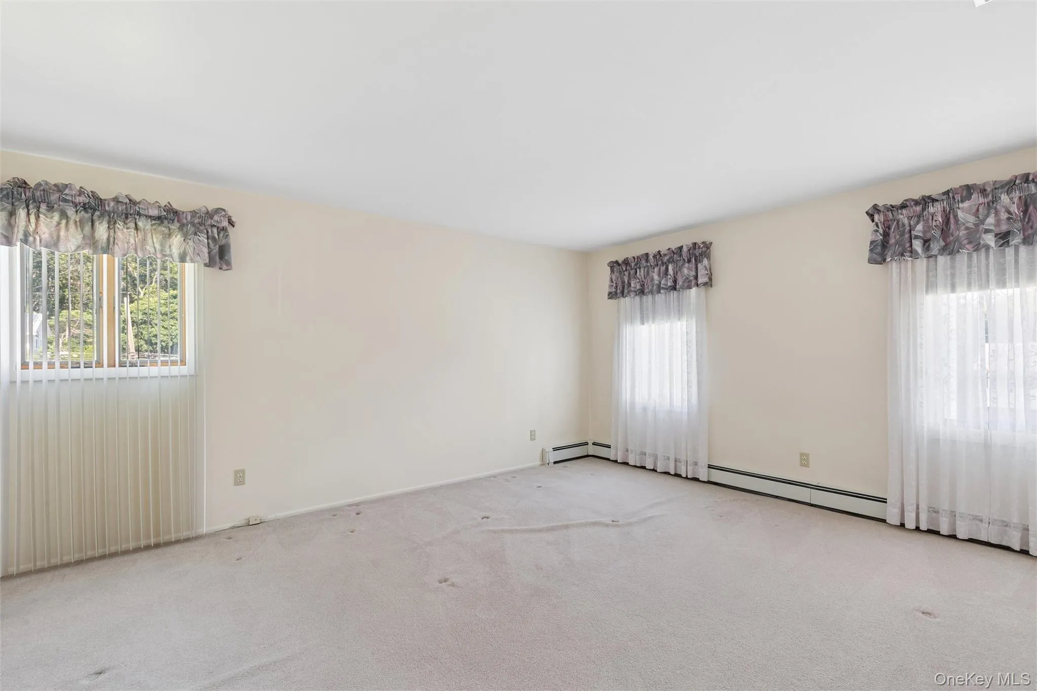 27 Spacecraft Lane, Islip, NY, 4 Bedrooms Bedrooms, 9 Rooms Rooms,1 BathroomBathrooms,Residential,For Rent,Spacecraft,0,KEY1018254 27 Spacecraft Lane, Islip, NY, 4 Bedrooms Bedrooms, 9 Rooms Rooms,1 BathroomBathrooms,Residential,For Rent,Spacecraft,0,KEY1018254