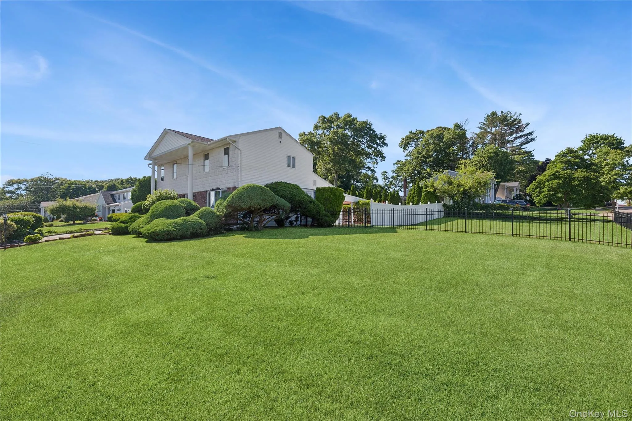 27 Spacecraft Lane, Islip, NY, 4 Bedrooms Bedrooms, 9 Rooms Rooms,1 BathroomBathrooms,Residential,For Rent,Spacecraft,0,KEY1018254 27 Spacecraft Lane, Islip, NY, 4 Bedrooms Bedrooms, 9 Rooms Rooms,1 BathroomBathrooms,Residential,For Rent,Spacecraft,0,KEY1018254