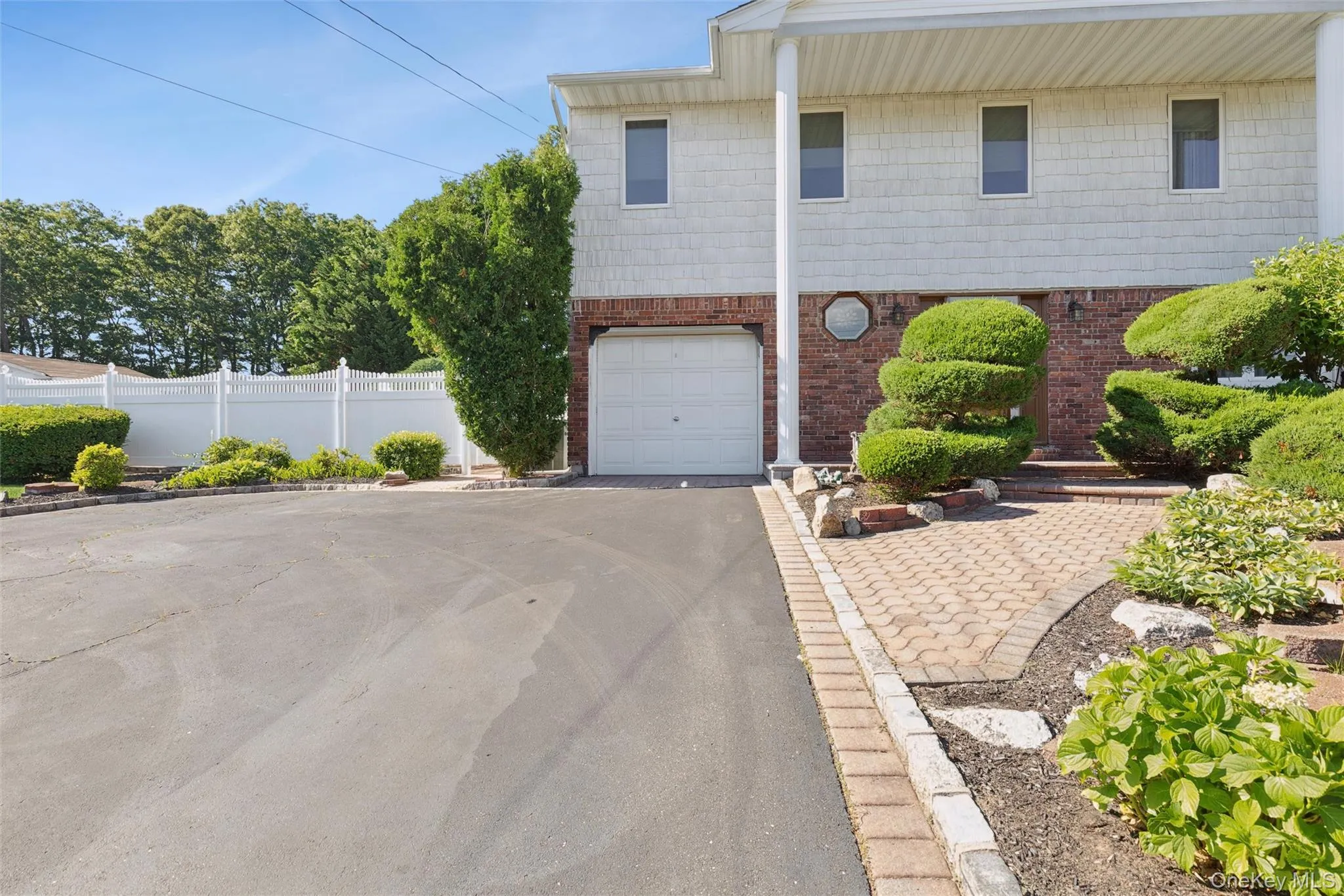 27 Spacecraft Lane, Islip, NY, 4 Bedrooms Bedrooms, 9 Rooms Rooms,1 BathroomBathrooms,Residential,For Rent,Spacecraft,0,KEY1018254 27 Spacecraft Lane, Islip, NY, 4 Bedrooms Bedrooms, 9 Rooms Rooms,1 BathroomBathrooms,Residential,For Rent,Spacecraft,0,KEY1018254