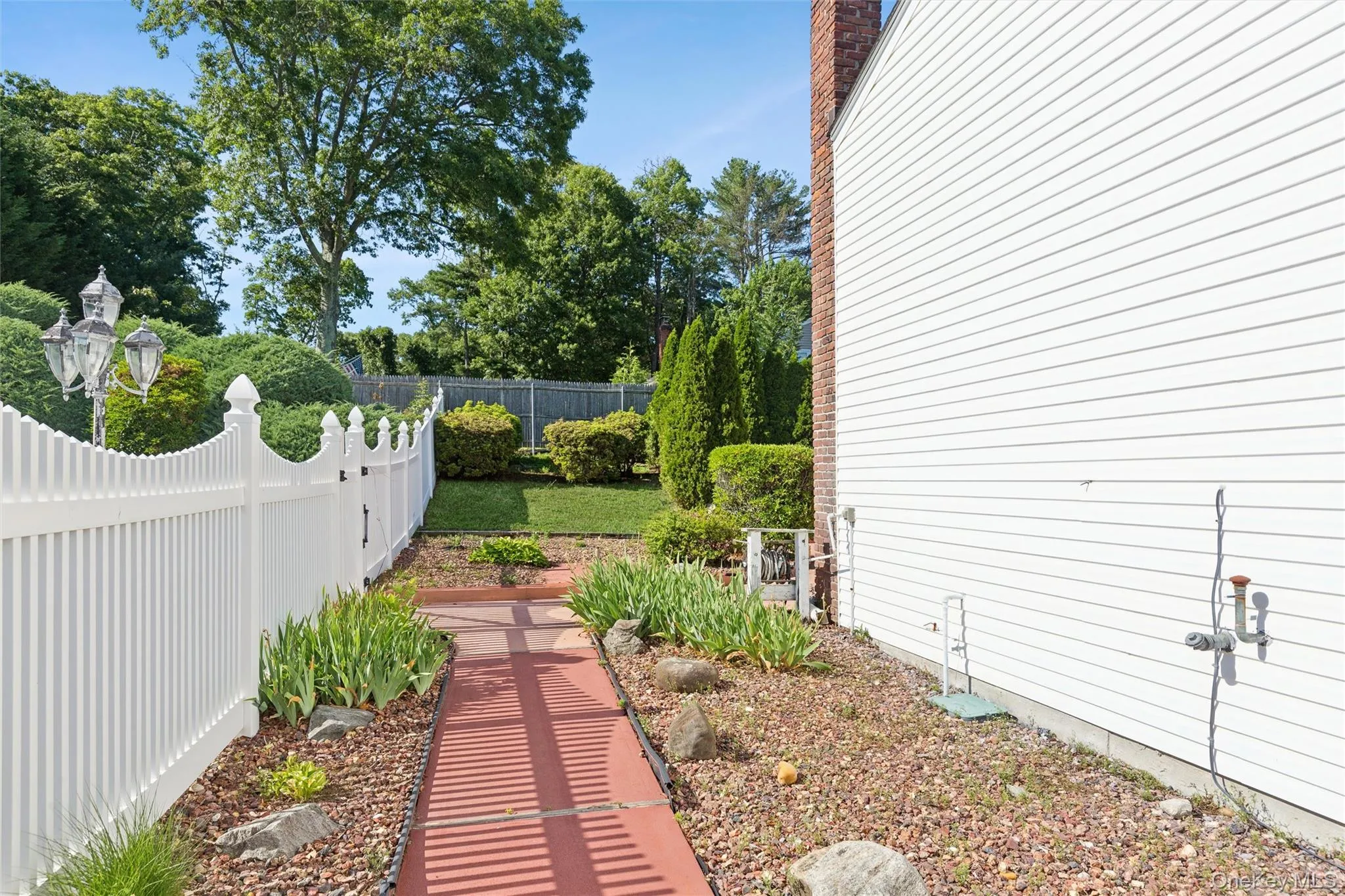 27 Spacecraft Lane, Islip, NY, 4 Bedrooms Bedrooms, 9 Rooms Rooms,1 BathroomBathrooms,Residential,For Rent,Spacecraft,0,KEY1018254 27 Spacecraft Lane, Islip, NY, 4 Bedrooms Bedrooms, 9 Rooms Rooms,1 BathroomBathrooms,Residential,For Rent,Spacecraft,0,KEY1018254