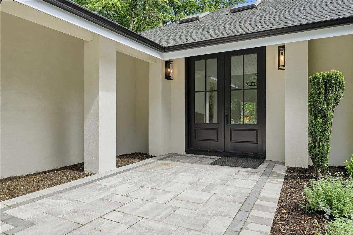 4 Short Path, Smithtown, NY, 4 Bedrooms Bedrooms, 10 Rooms Rooms,3 BathroomsBathrooms,Residential,For Rent,Short,0,KEY1018259 4 Short Path, Smithtown, NY, 4 Bedrooms Bedrooms, 10 Rooms Rooms,3 BathroomsBathrooms,Residential,For Rent,Short,0,KEY1018259