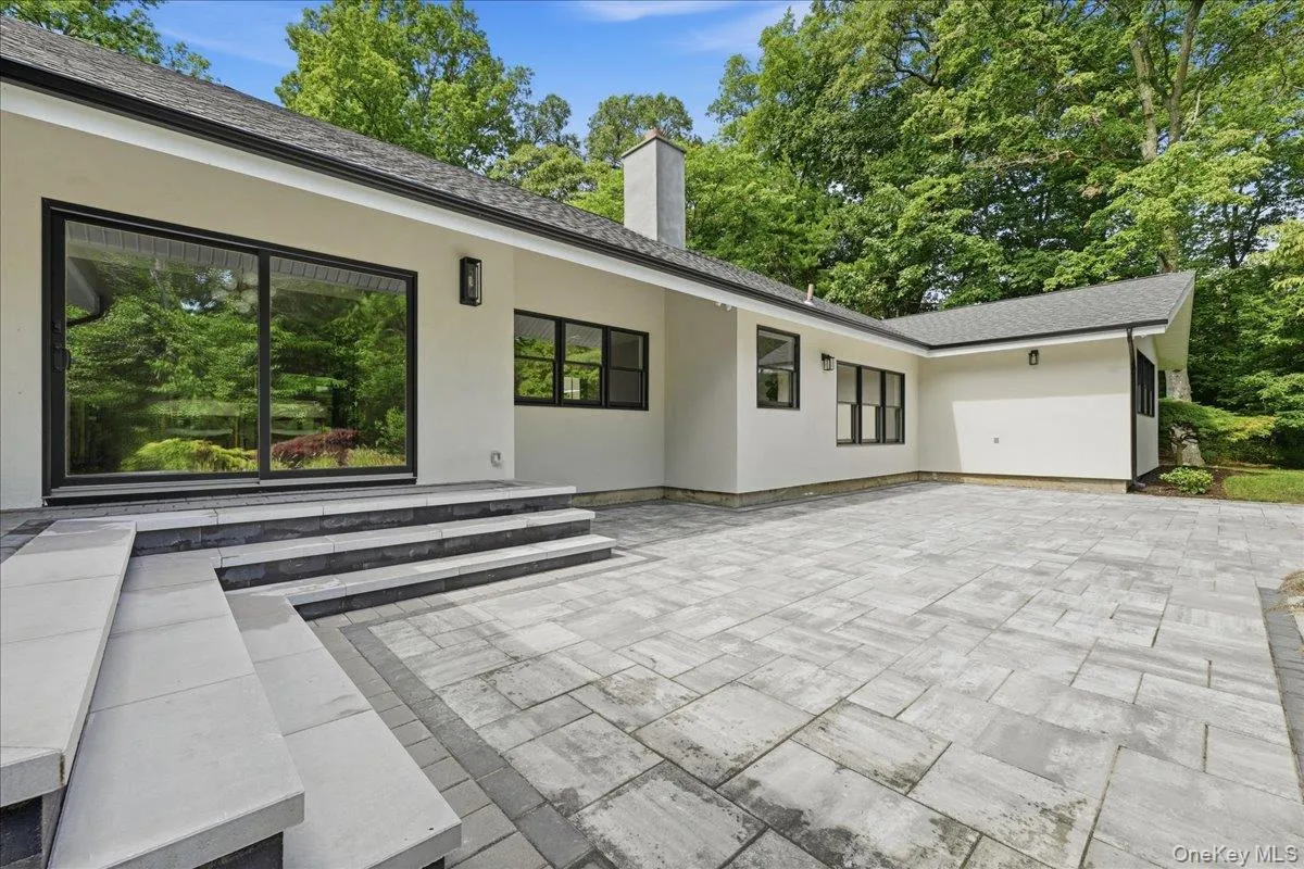 4 Short Path, Smithtown, NY, 4 Bedrooms Bedrooms, 10 Rooms Rooms,3 BathroomsBathrooms,Residential,For Rent,Short,0,KEY1018259 4 Short Path, Smithtown, NY, 4 Bedrooms Bedrooms, 10 Rooms Rooms,3 BathroomsBathrooms,Residential,For Rent,Short,0,KEY1018259