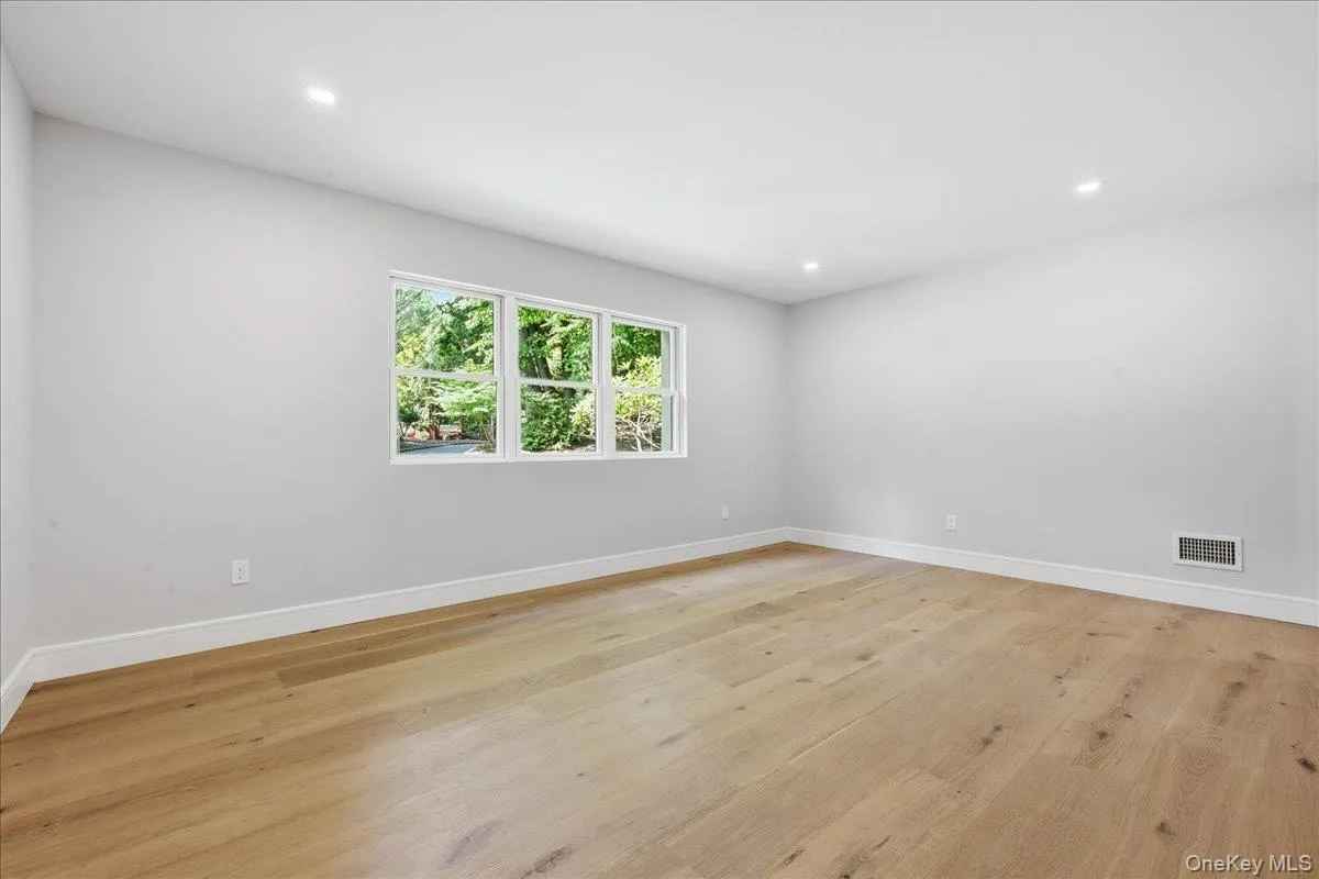 4 Short Path, Smithtown, NY, 4 Bedrooms Bedrooms, 10 Rooms Rooms,3 BathroomsBathrooms,Residential,For Rent,Short,0,KEY1018259 4 Short Path, Smithtown, NY, 4 Bedrooms Bedrooms, 10 Rooms Rooms,3 BathroomsBathrooms,Residential,For Rent,Short,0,KEY1018259