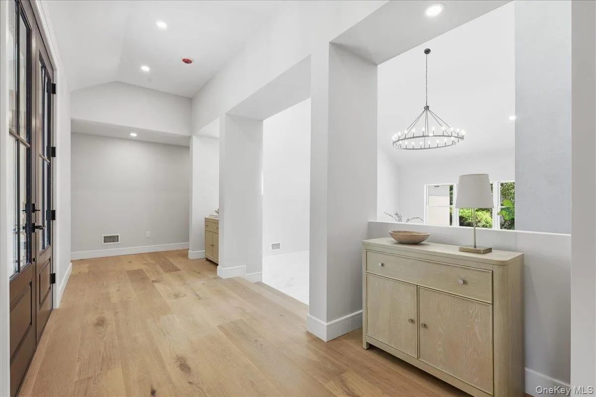4 Short Path, Smithtown, NY, 4 Bedrooms Bedrooms, 10 Rooms Rooms,3 BathroomsBathrooms,Residential,For Rent,Short,0,KEY1018259 4 Short Path, Smithtown, NY, 4 Bedrooms Bedrooms, 10 Rooms Rooms,3 BathroomsBathrooms,Residential,For Rent,Short,0,KEY1018259