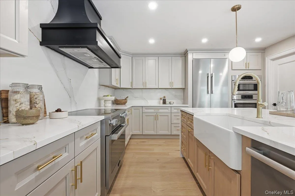 4 Short Path, Smithtown, NY, 4 Bedrooms Bedrooms, 10 Rooms Rooms,3 BathroomsBathrooms,Residential,For Rent,Short,0,KEY1018259 4 Short Path, Smithtown, NY, 4 Bedrooms Bedrooms, 10 Rooms Rooms,3 BathroomsBathrooms,Residential,For Rent,Short,0,KEY1018259