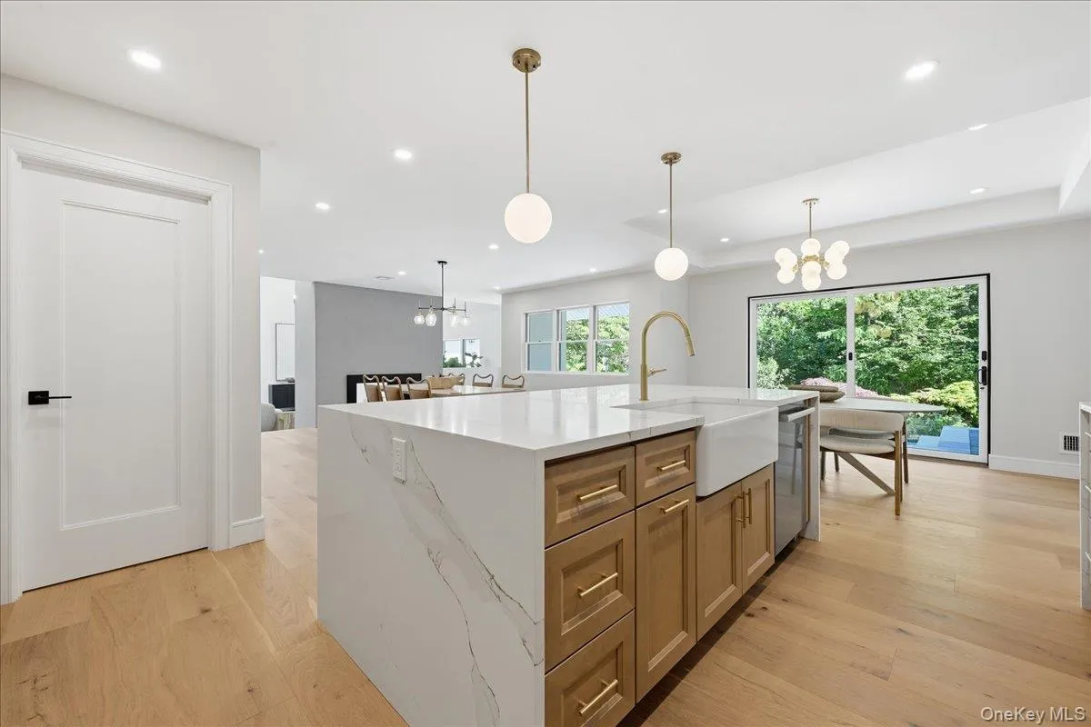4 Short Path, Smithtown, NY, 4 Bedrooms Bedrooms, 10 Rooms Rooms,3 BathroomsBathrooms,Residential,For Rent,Short,0,KEY1018259 4 Short Path, Smithtown, NY, 4 Bedrooms Bedrooms, 10 Rooms Rooms,3 BathroomsBathrooms,Residential,For Rent,Short,0,KEY1018259