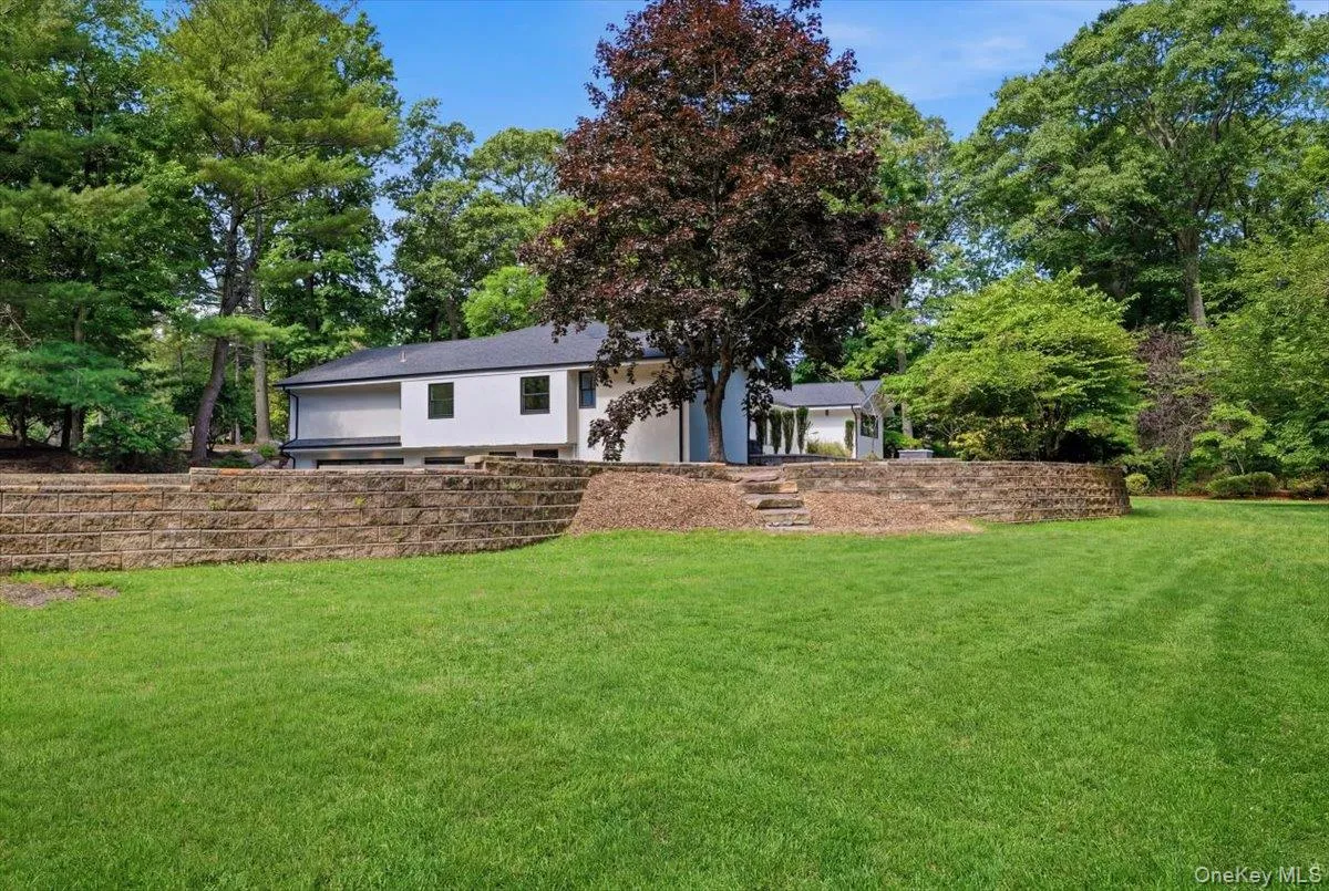 4 Short Path, Smithtown, NY, 4 Bedrooms Bedrooms, 10 Rooms Rooms,3 BathroomsBathrooms,Residential,For Rent,Short,0,KEY1018259 4 Short Path, Smithtown, NY, 4 Bedrooms Bedrooms, 10 Rooms Rooms,3 BathroomsBathrooms,Residential,For Rent,Short,0,KEY1018259