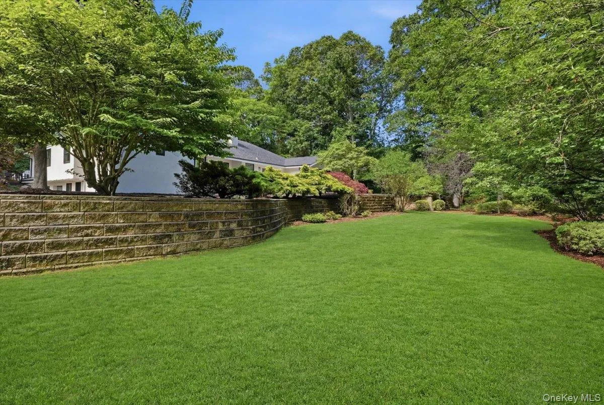 4 Short Path, Smithtown, NY, 4 Bedrooms Bedrooms, 10 Rooms Rooms,3 BathroomsBathrooms,Residential,For Rent,Short,0,KEY1018259 4 Short Path, Smithtown, NY, 4 Bedrooms Bedrooms, 10 Rooms Rooms,3 BathroomsBathrooms,Residential,For Rent,Short,0,KEY1018259