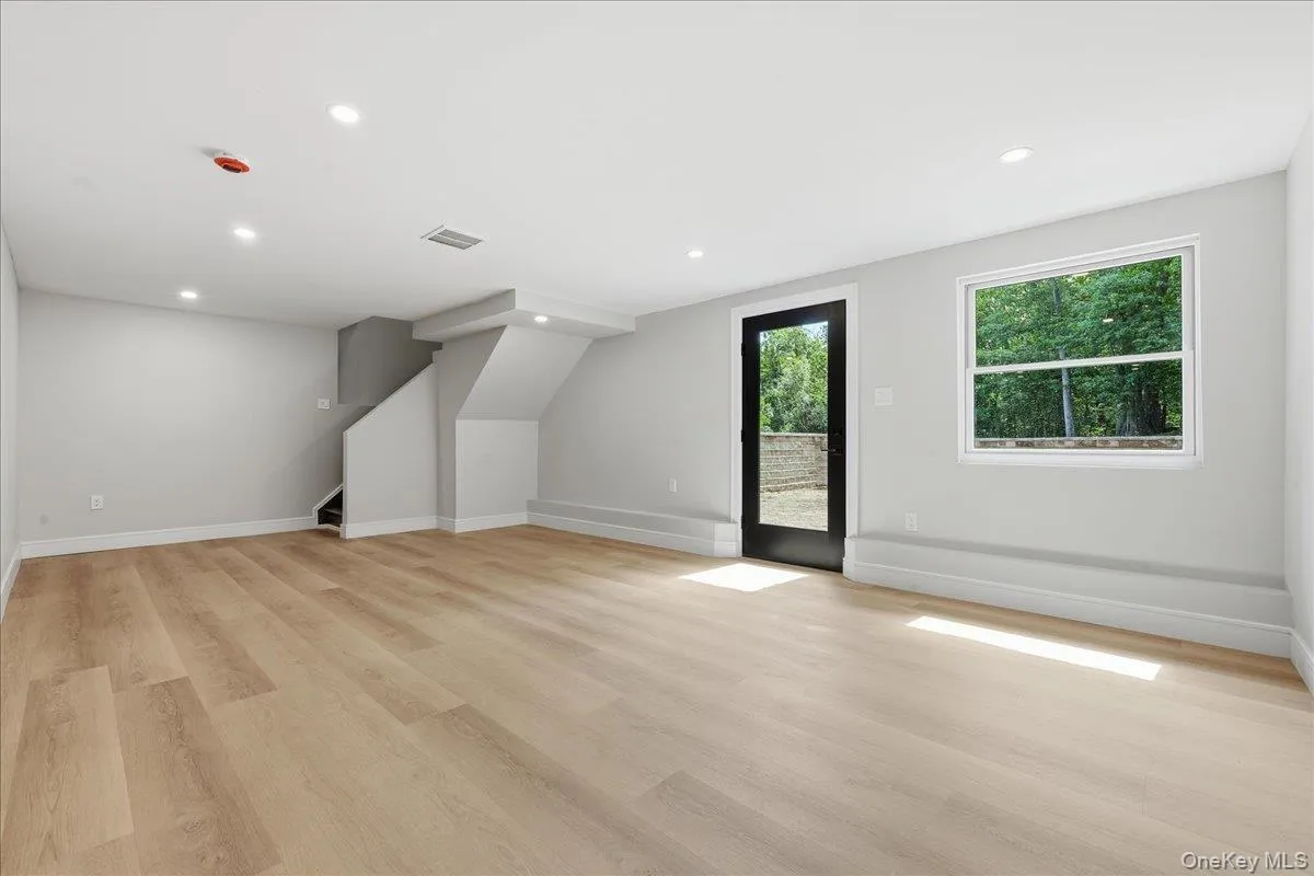 4 Short Path, Smithtown, NY, 4 Bedrooms Bedrooms, 10 Rooms Rooms,3 BathroomsBathrooms,Residential,For Rent,Short,0,KEY1018259 4 Short Path, Smithtown, NY, 4 Bedrooms Bedrooms, 10 Rooms Rooms,3 BathroomsBathrooms,Residential,For Rent,Short,0,KEY1018259