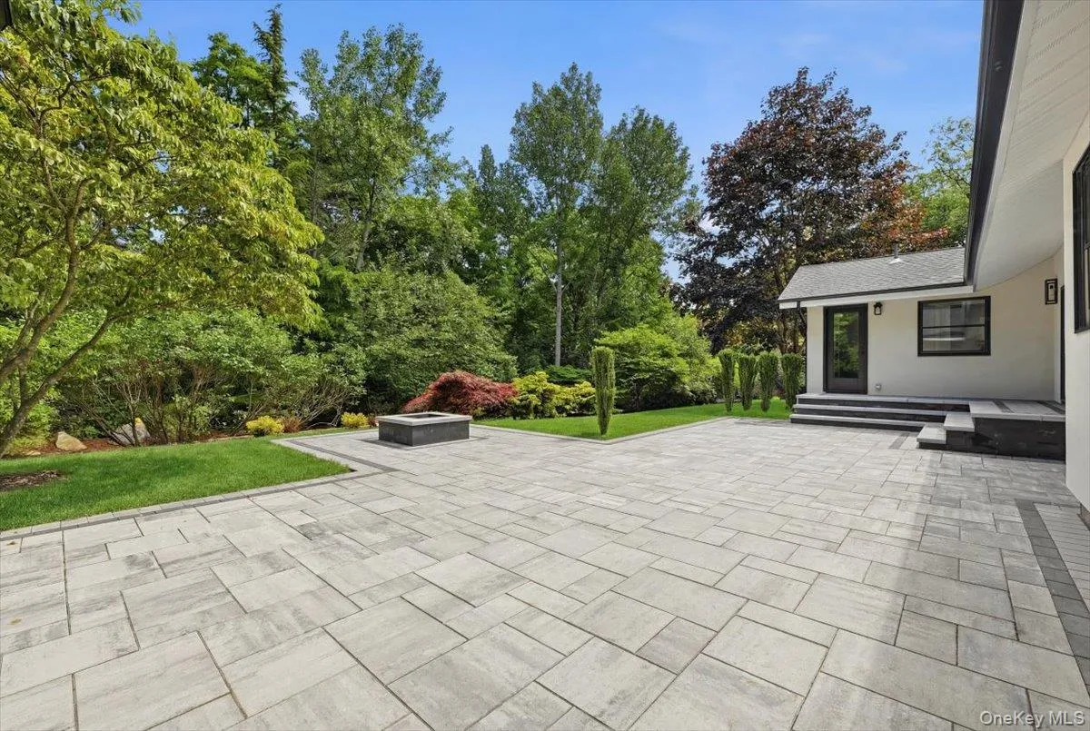 4 Short Path, Smithtown, NY, 4 Bedrooms Bedrooms, 10 Rooms Rooms,3 BathroomsBathrooms,Residential,For Rent,Short,0,KEY1018259 4 Short Path, Smithtown, NY, 4 Bedrooms Bedrooms, 10 Rooms Rooms,3 BathroomsBathrooms,Residential,For Rent,Short,0,KEY1018259