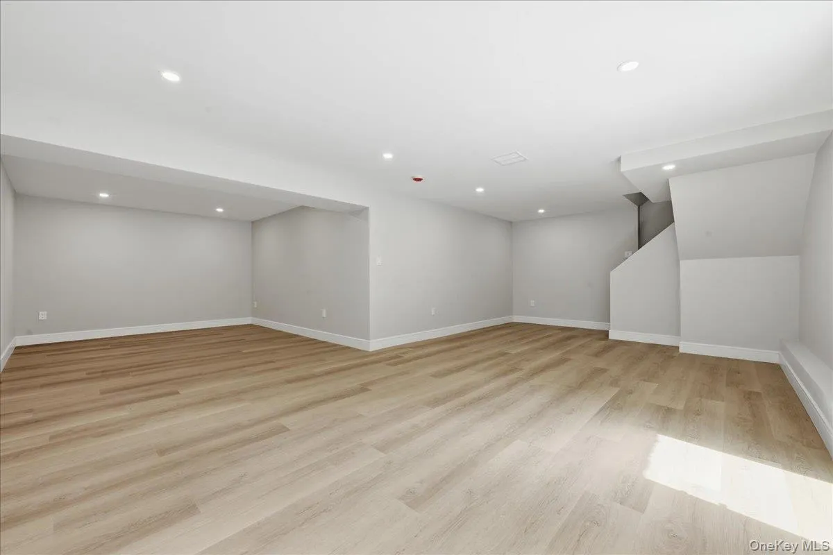 4 Short Path, Smithtown, NY, 4 Bedrooms Bedrooms, 10 Rooms Rooms,3 BathroomsBathrooms,Residential,For Rent,Short,0,KEY1018259 4 Short Path, Smithtown, NY, 4 Bedrooms Bedrooms, 10 Rooms Rooms,3 BathroomsBathrooms,Residential,For Rent,Short,0,KEY1018259