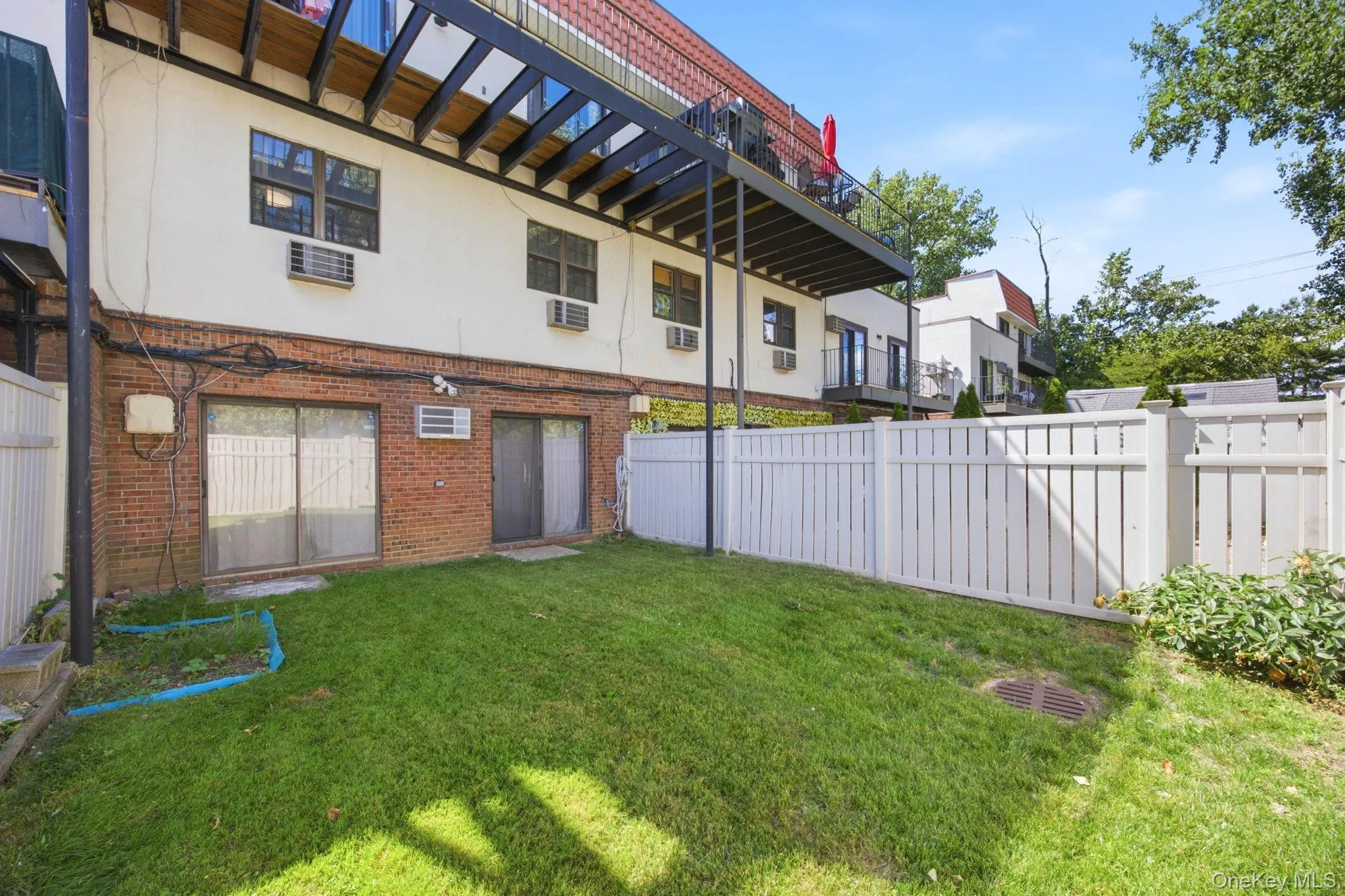 425 Schorr Drive, New York, NY, 2 Bedrooms Bedrooms, 6 Rooms Rooms,2 BathroomsBathrooms,Residential,For Rent,Schorr,0,KEY1018265 425 Schorr Drive, New York, NY, 2 Bedrooms Bedrooms, 6 Rooms Rooms,2 BathroomsBathrooms,Residential,For Rent,Schorr,0,KEY1018265
