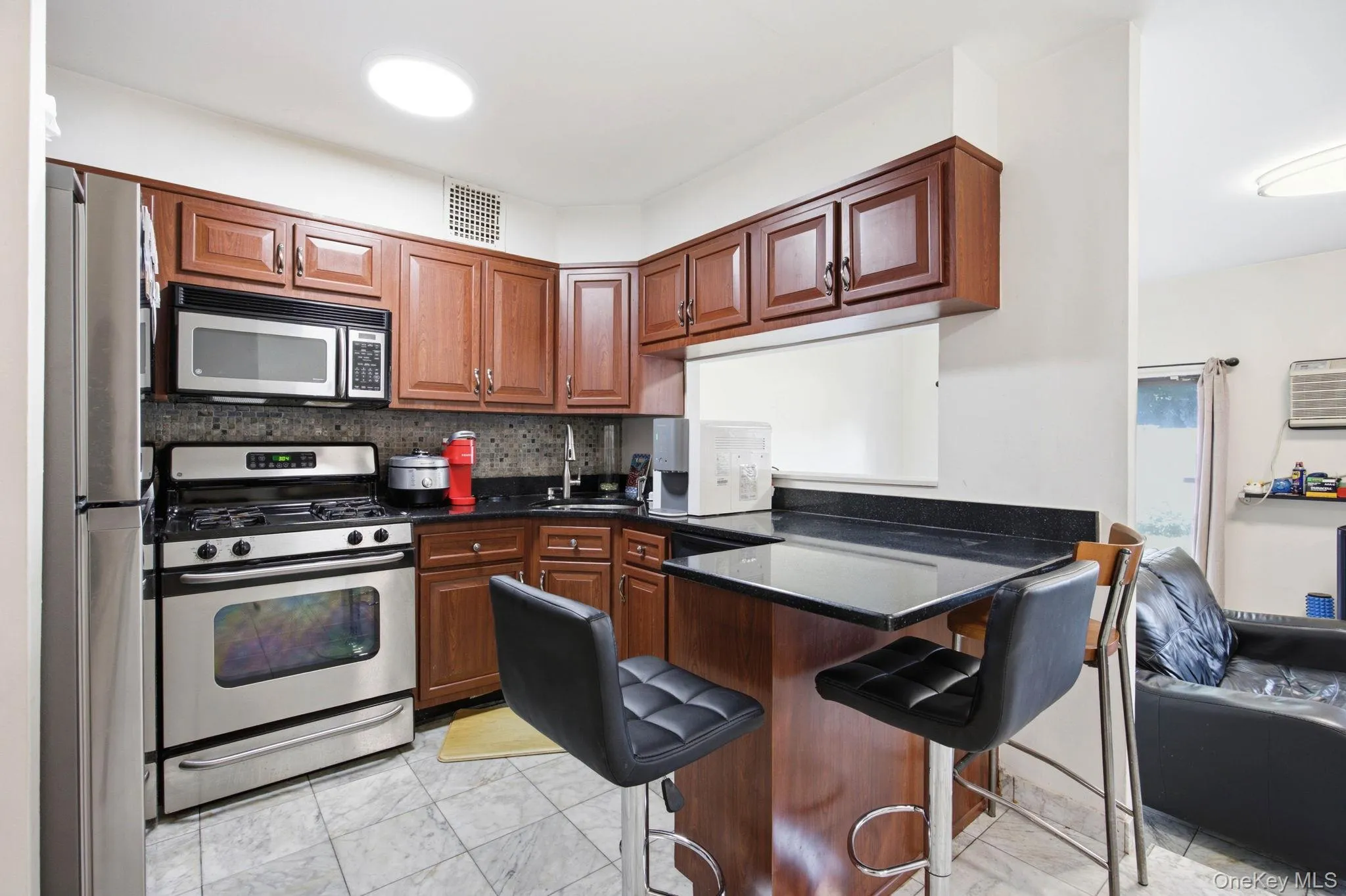 425 Schorr Drive, New York, NY, 2 Bedrooms Bedrooms, 6 Rooms Rooms,2 BathroomsBathrooms,Residential,For Rent,Schorr,0,KEY1018265 425 Schorr Drive, New York, NY, 2 Bedrooms Bedrooms, 6 Rooms Rooms,2 BathroomsBathrooms,Residential,For Rent,Schorr,0,KEY1018265