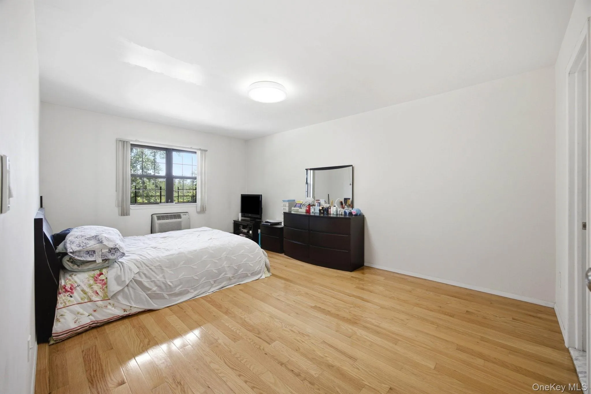 425 Schorr Drive, New York, NY, 2 Bedrooms Bedrooms, 6 Rooms Rooms,2 BathroomsBathrooms,Residential,For Rent,Schorr,0,KEY1018265 425 Schorr Drive, New York, NY, 2 Bedrooms Bedrooms, 6 Rooms Rooms,2 BathroomsBathrooms,Residential,For Rent,Schorr,0,KEY1018265