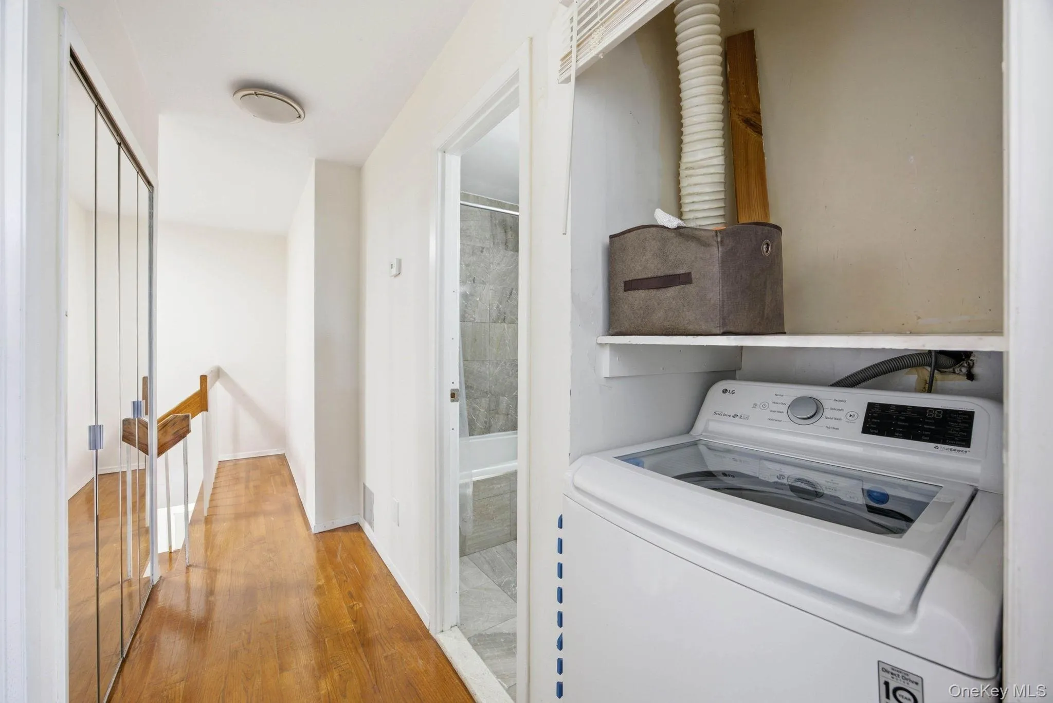 425 Schorr Drive, New York, NY, 2 Bedrooms Bedrooms, 6 Rooms Rooms,2 BathroomsBathrooms,Residential,For Rent,Schorr,0,KEY1018265 425 Schorr Drive, New York, NY, 2 Bedrooms Bedrooms, 6 Rooms Rooms,2 BathroomsBathrooms,Residential,For Rent,Schorr,0,KEY1018265