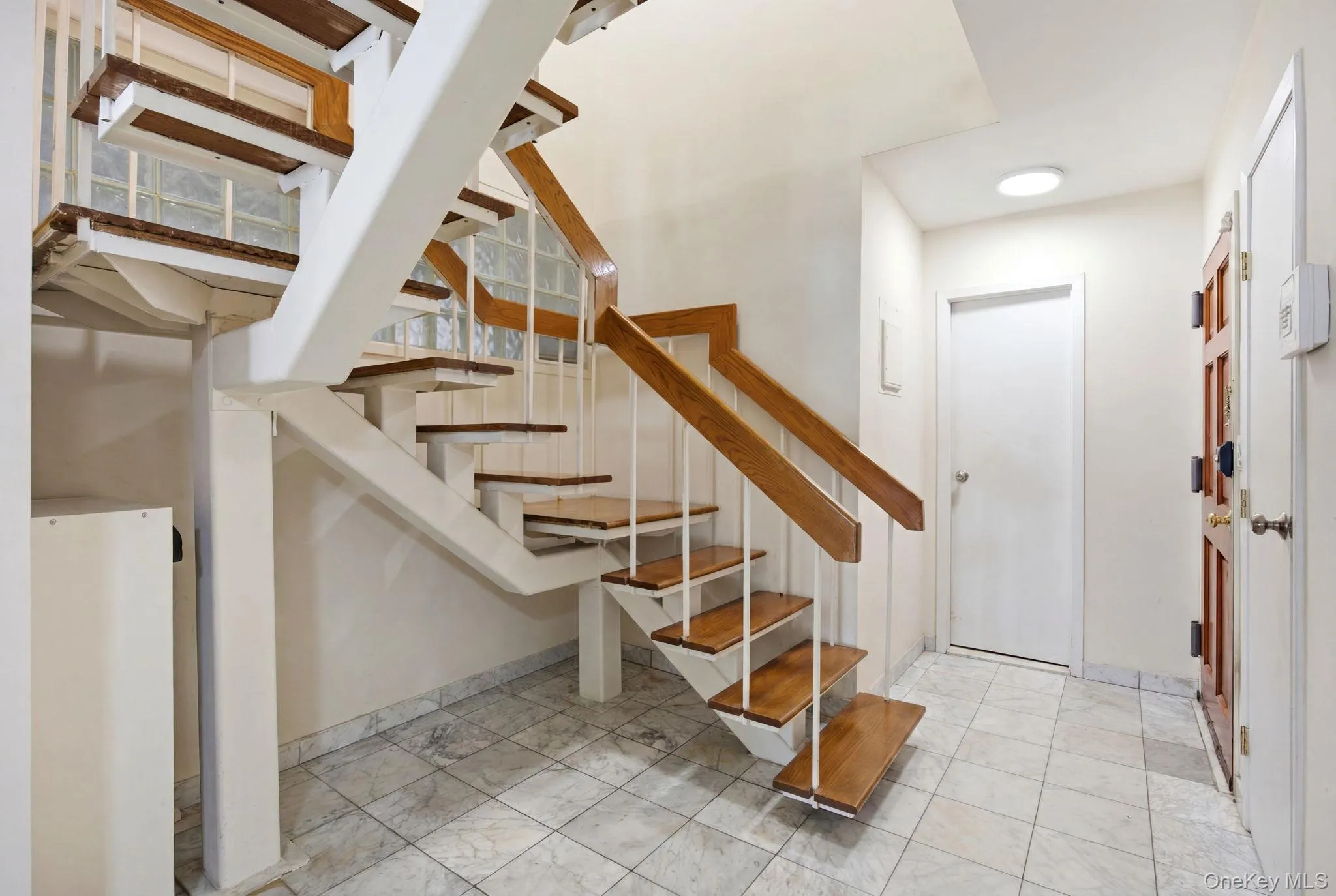 425 Schorr Drive, New York, NY, 2 Bedrooms Bedrooms, 6 Rooms Rooms,2 BathroomsBathrooms,Residential,For Rent,Schorr,0,KEY1018265 425 Schorr Drive, New York, NY, 2 Bedrooms Bedrooms, 6 Rooms Rooms,2 BathroomsBathrooms,Residential,For Rent,Schorr,0,KEY1018265