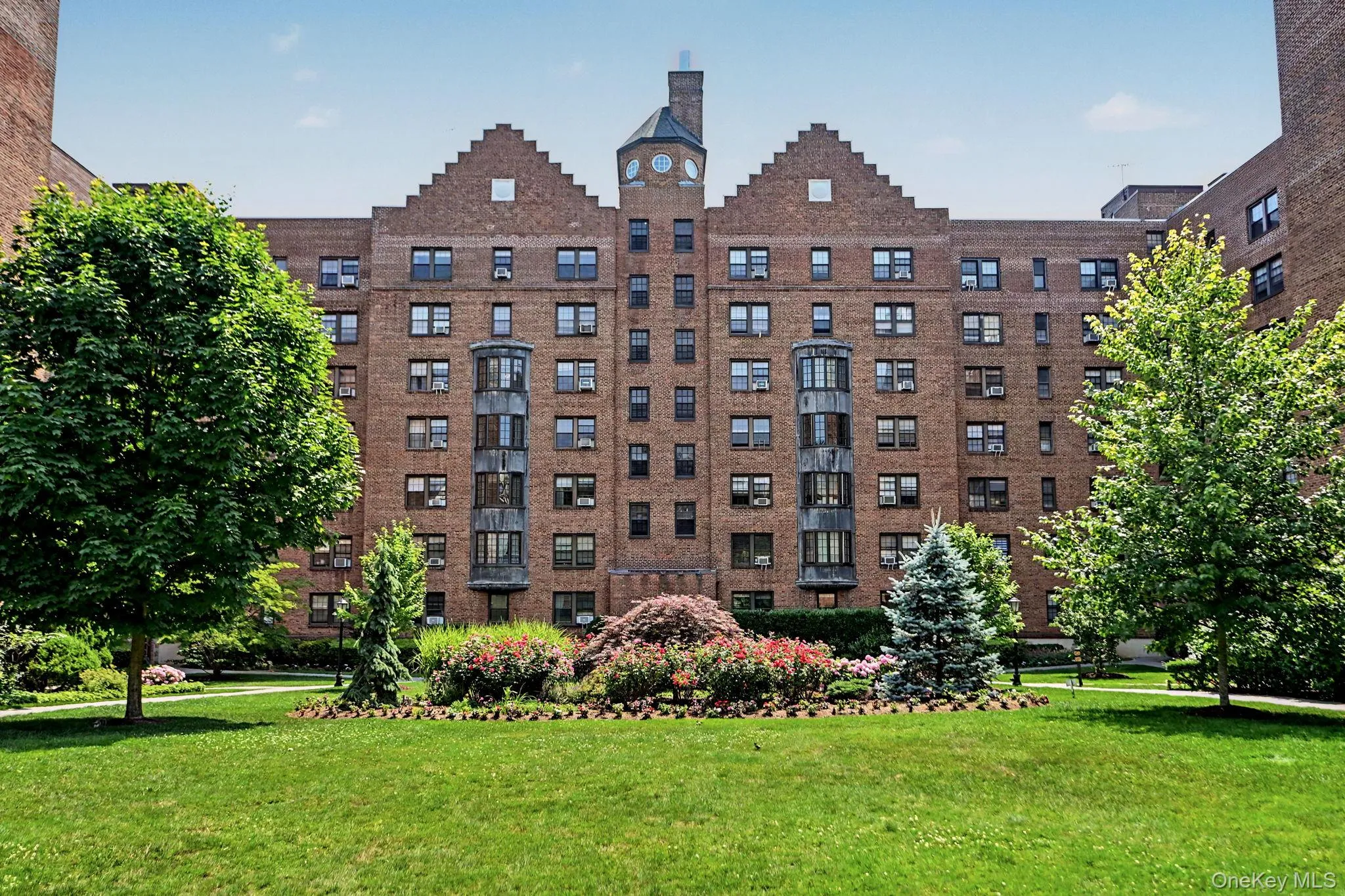 192 Garth Road, Eastchester, NY, 2 Bedrooms Bedrooms, 6 Rooms Rooms,2 BathroomsBathrooms,Residential,For Rent,Garth Road,0,1018267 192 Garth Road, Eastchester, NY, 2 Bedrooms Bedrooms, 6 Rooms Rooms,2 BathroomsBathrooms,Residential,For Rent,Garth Road,0,1018267