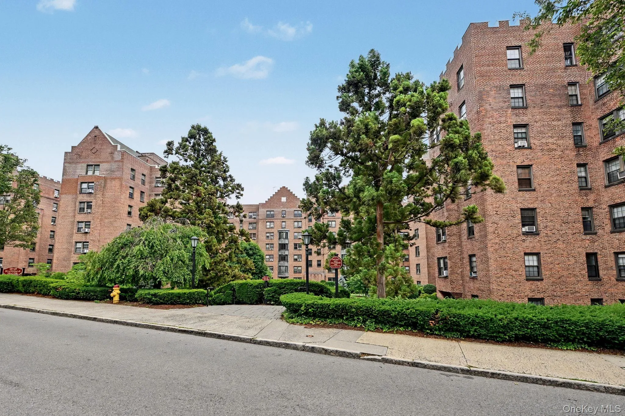 192 Garth Road, Eastchester, NY, 2 Bedrooms Bedrooms, 6 Rooms Rooms,2 BathroomsBathrooms,Residential,For Rent,Garth Road,0,1018267 192 Garth Road, Eastchester, NY, 2 Bedrooms Bedrooms, 6 Rooms Rooms,2 BathroomsBathrooms,Residential,For Rent,Garth Road,0,1018267