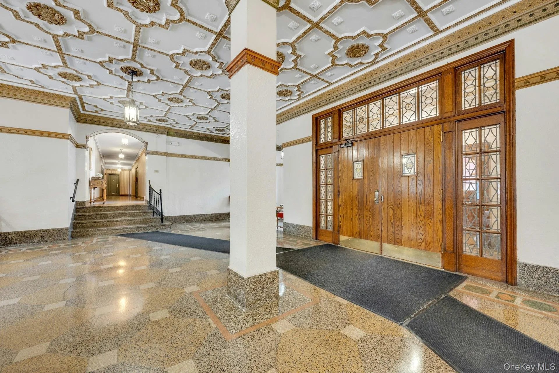 Alternate view of lobby. Alternate view of lobby.