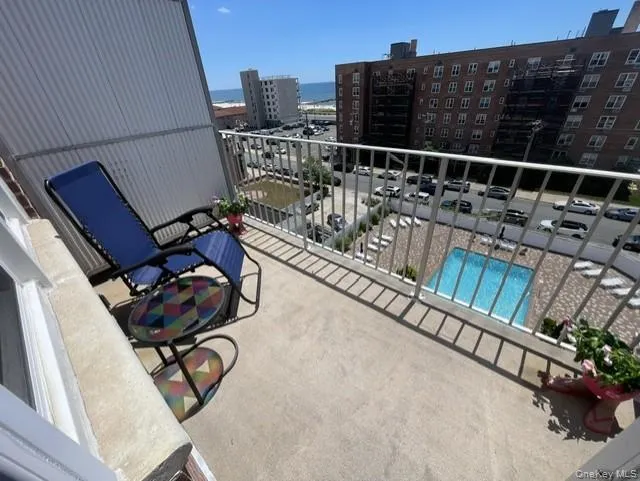 210 E Broadway, Long Beach, NY, 1 Bedroom Bedrooms, 4 Rooms Rooms,1 BathroomBathrooms,Residential,For Rent,E Broadway,0,KEY1018270 210 E Broadway, Long Beach, NY, 1 Bedroom Bedrooms, 4 Rooms Rooms,1 BathroomBathrooms,Residential,For Rent,E Broadway,0,KEY1018270