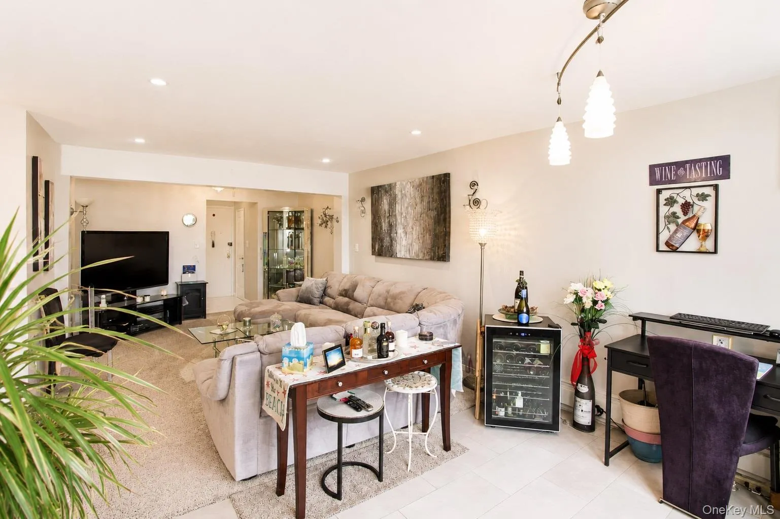 210 E Broadway, Long Beach, NY, 1 Bedroom Bedrooms, 4 Rooms Rooms,1 BathroomBathrooms,Residential,For Rent,E Broadway,0,1018270 210 E Broadway, Long Beach, NY, 1 Bedroom Bedrooms, 4 Rooms Rooms,1 BathroomBathrooms,Residential,For Rent,E Broadway,0,1018270